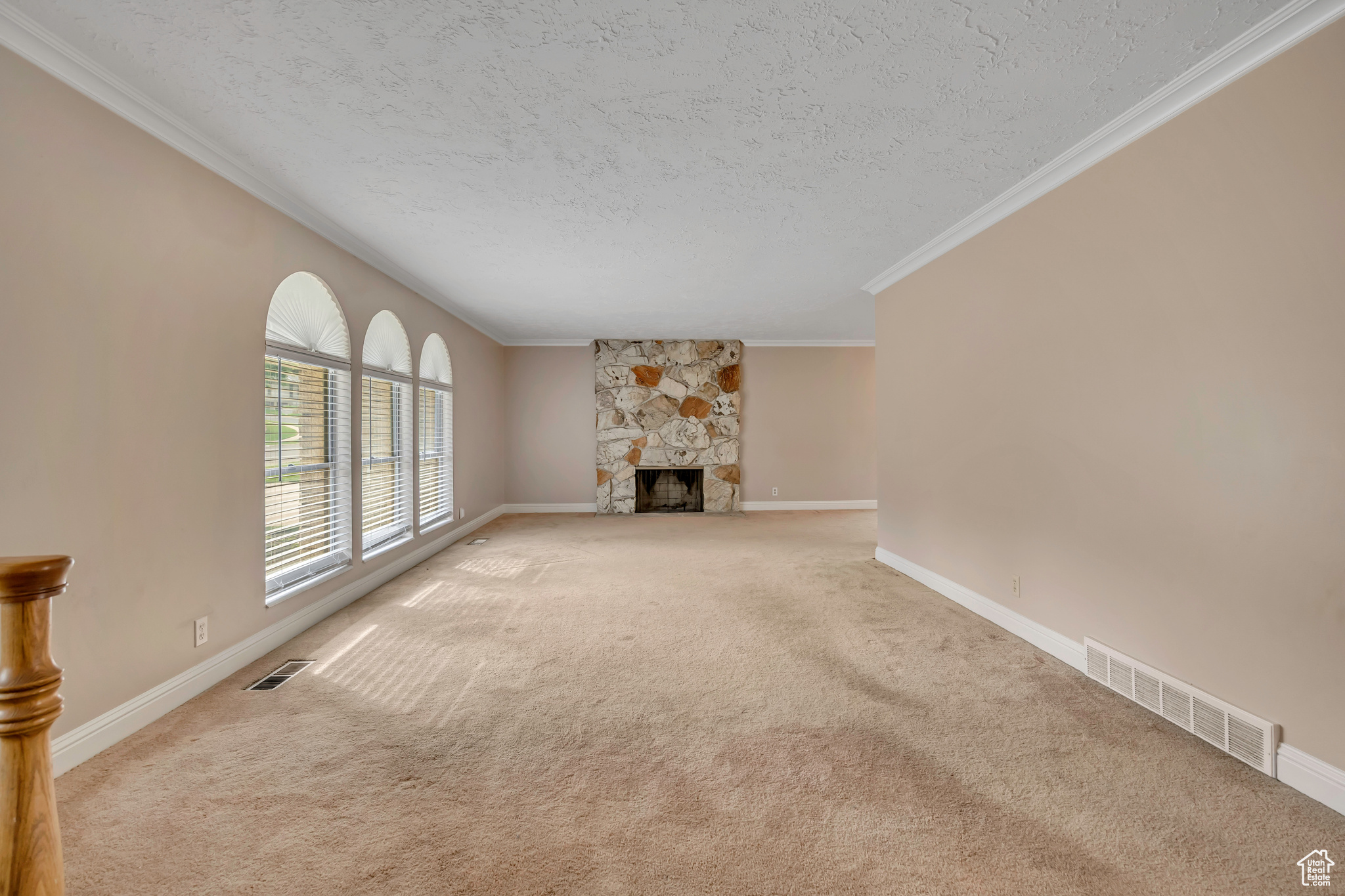 2506 GREEN OAKS DR