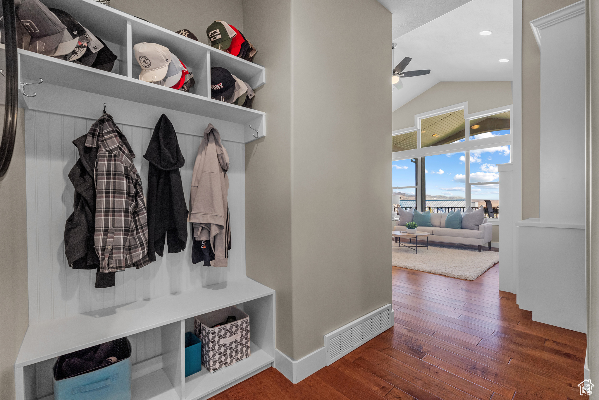 6644 W SKY BIRD CIR