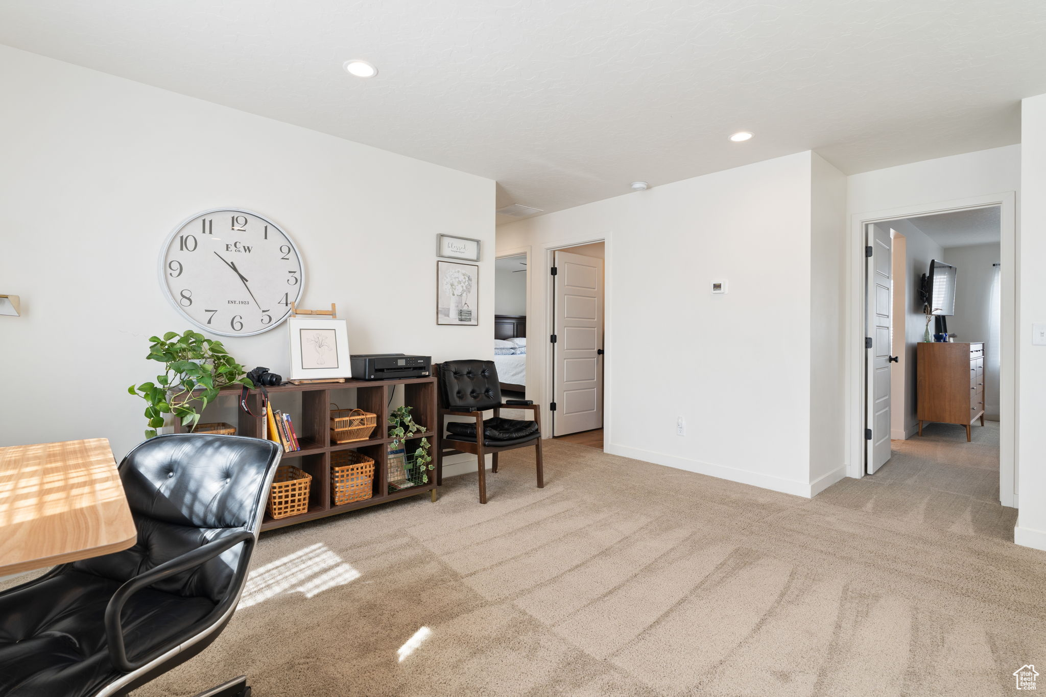 1541 W 250 N