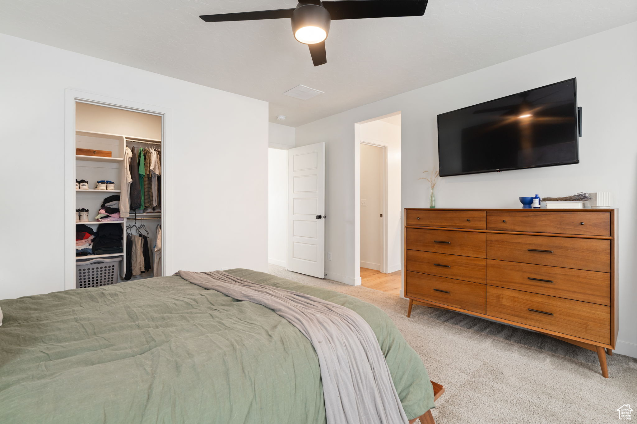 1541 W 250 N