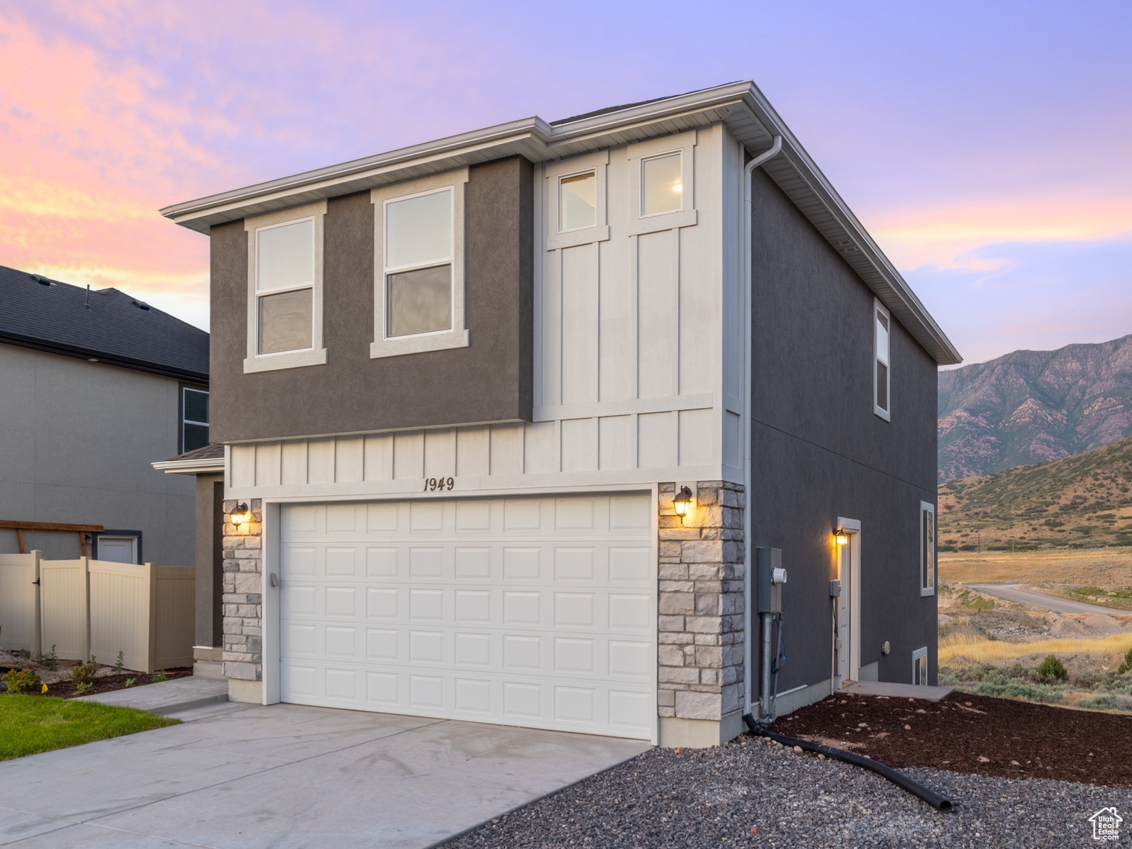 1981 S FREESTONE BLVD #421
