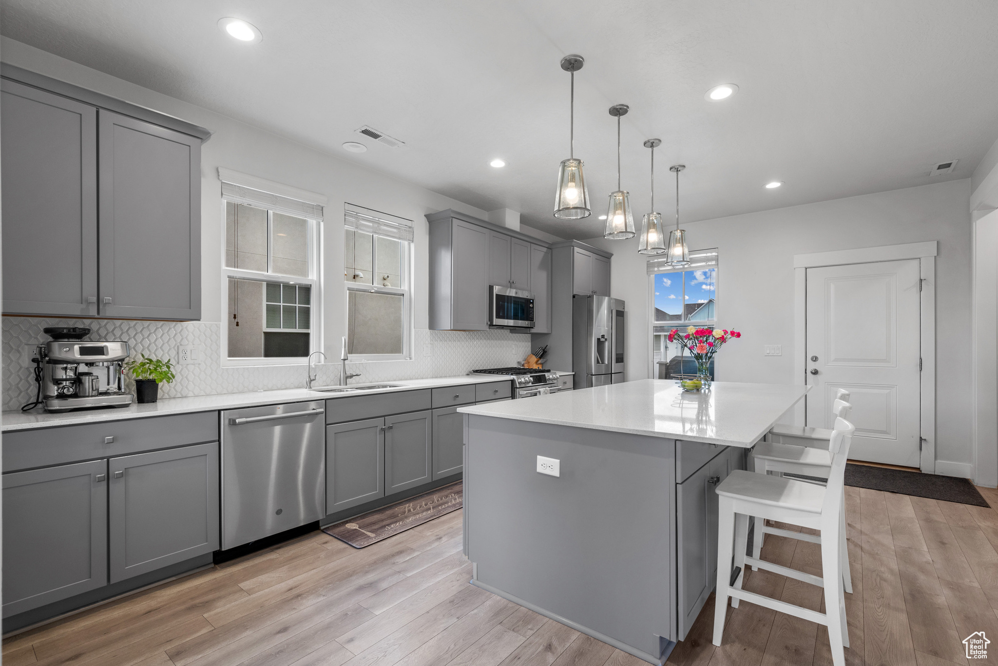 4652 W ISLA DAYBREAK RD #128