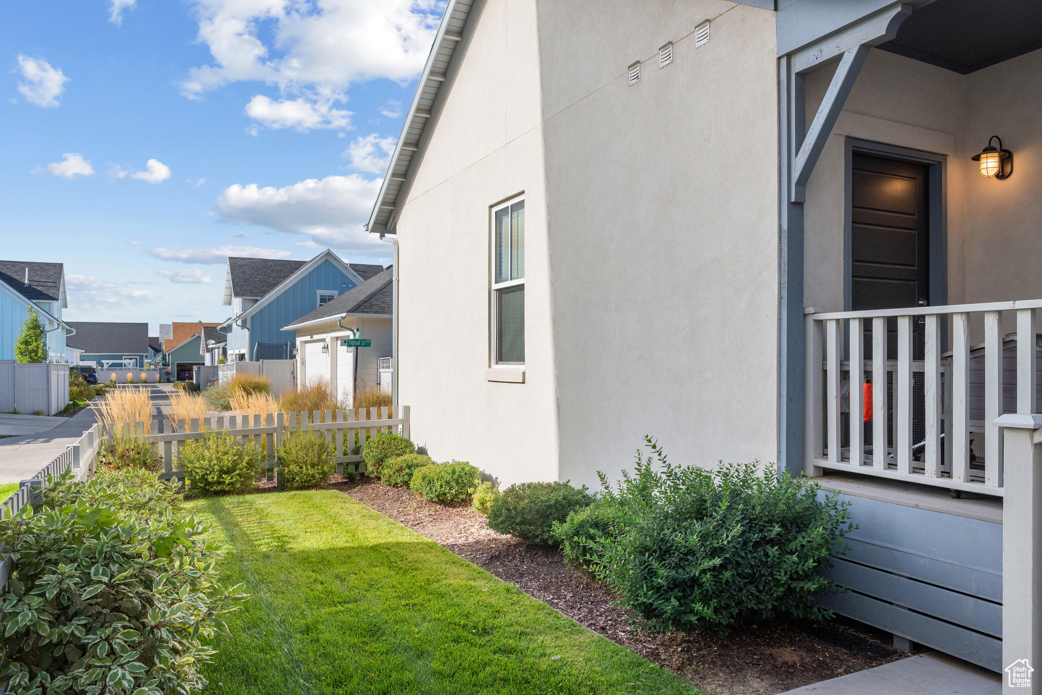 4652 W ISLA DAYBREAK RD #128