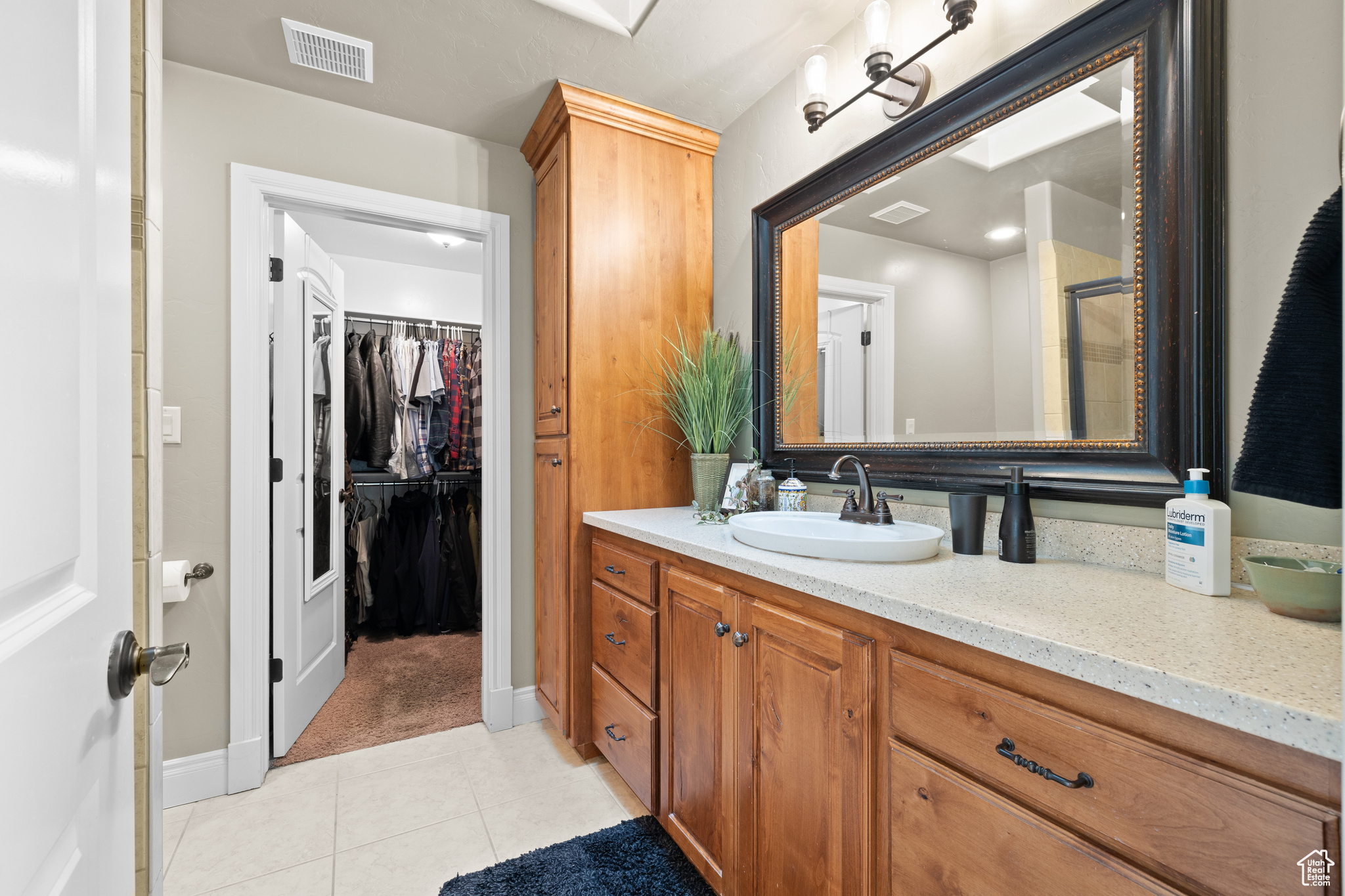 3524 GLENNWOOD CIR