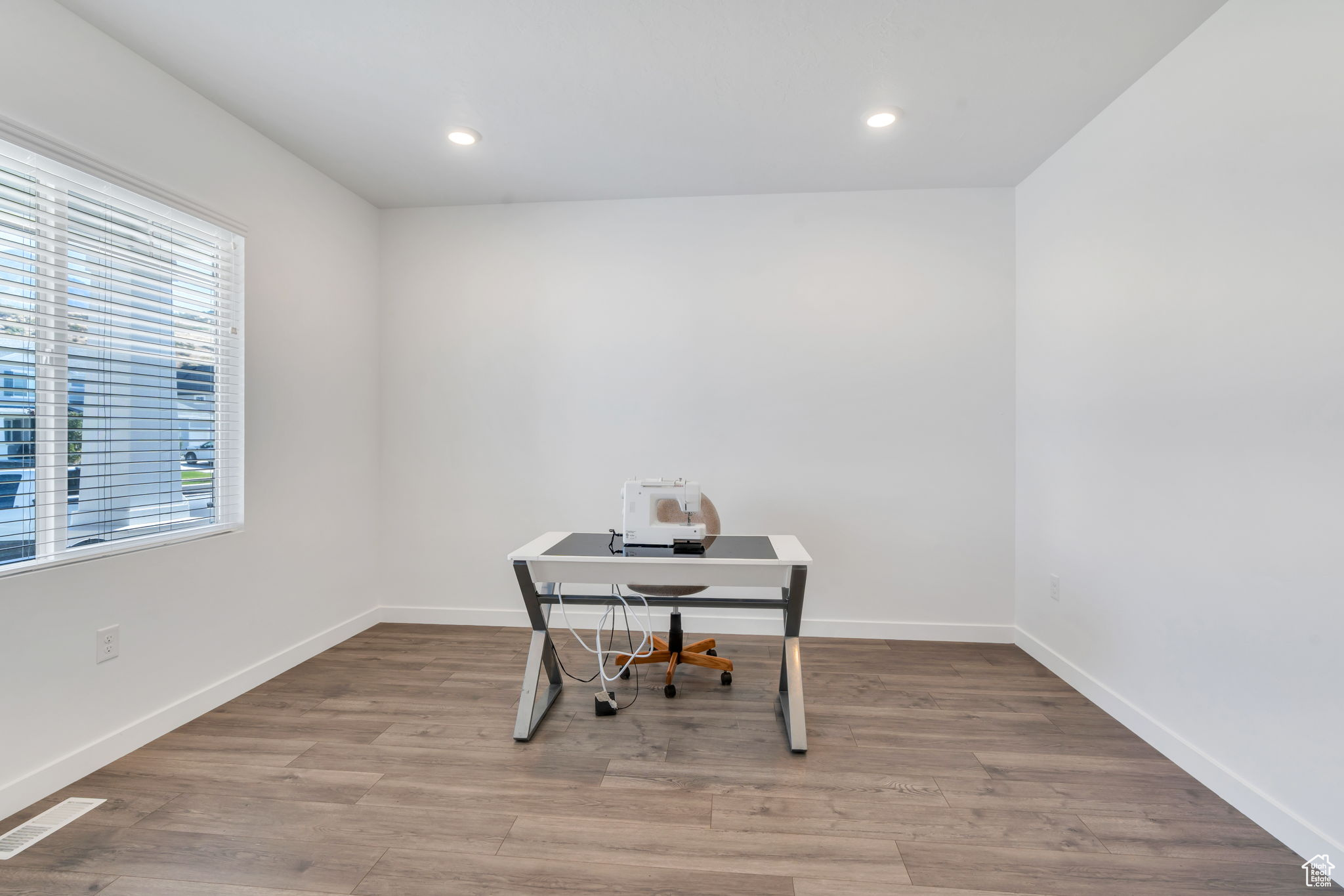 1304 S SAGEBRUSH DR