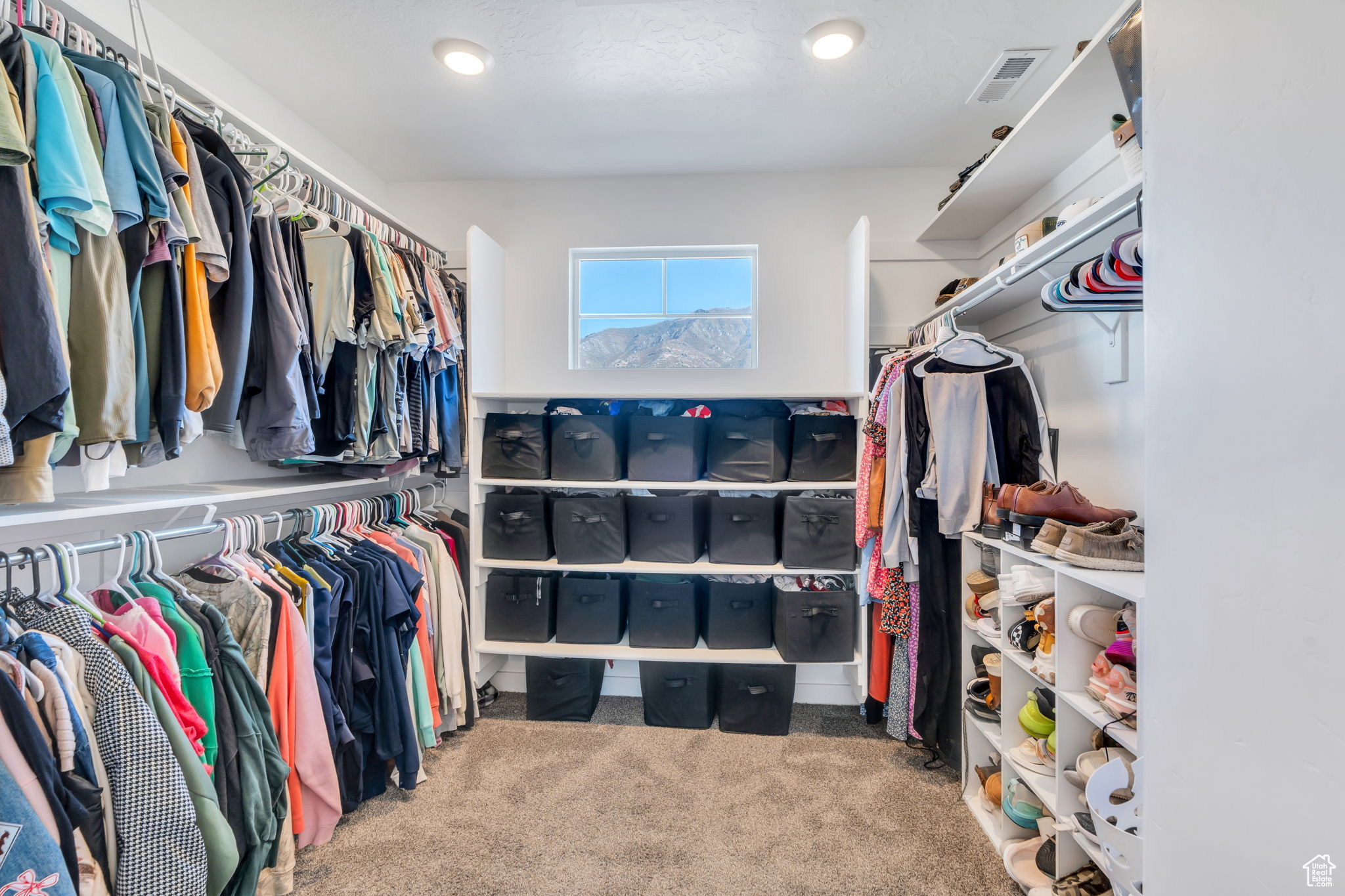 1304 S SAGEBRUSH DR
