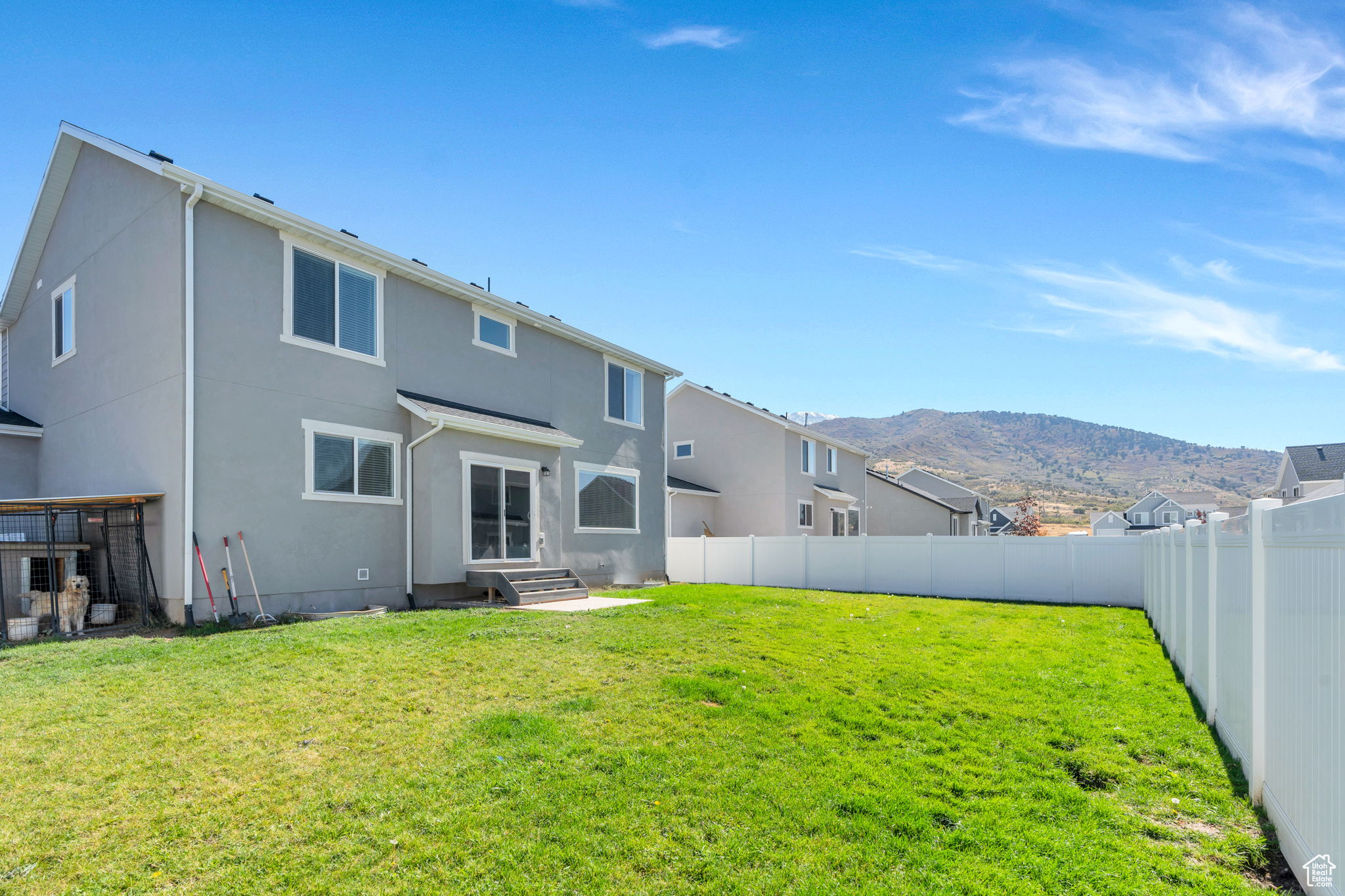 1304 S SAGEBRUSH DR