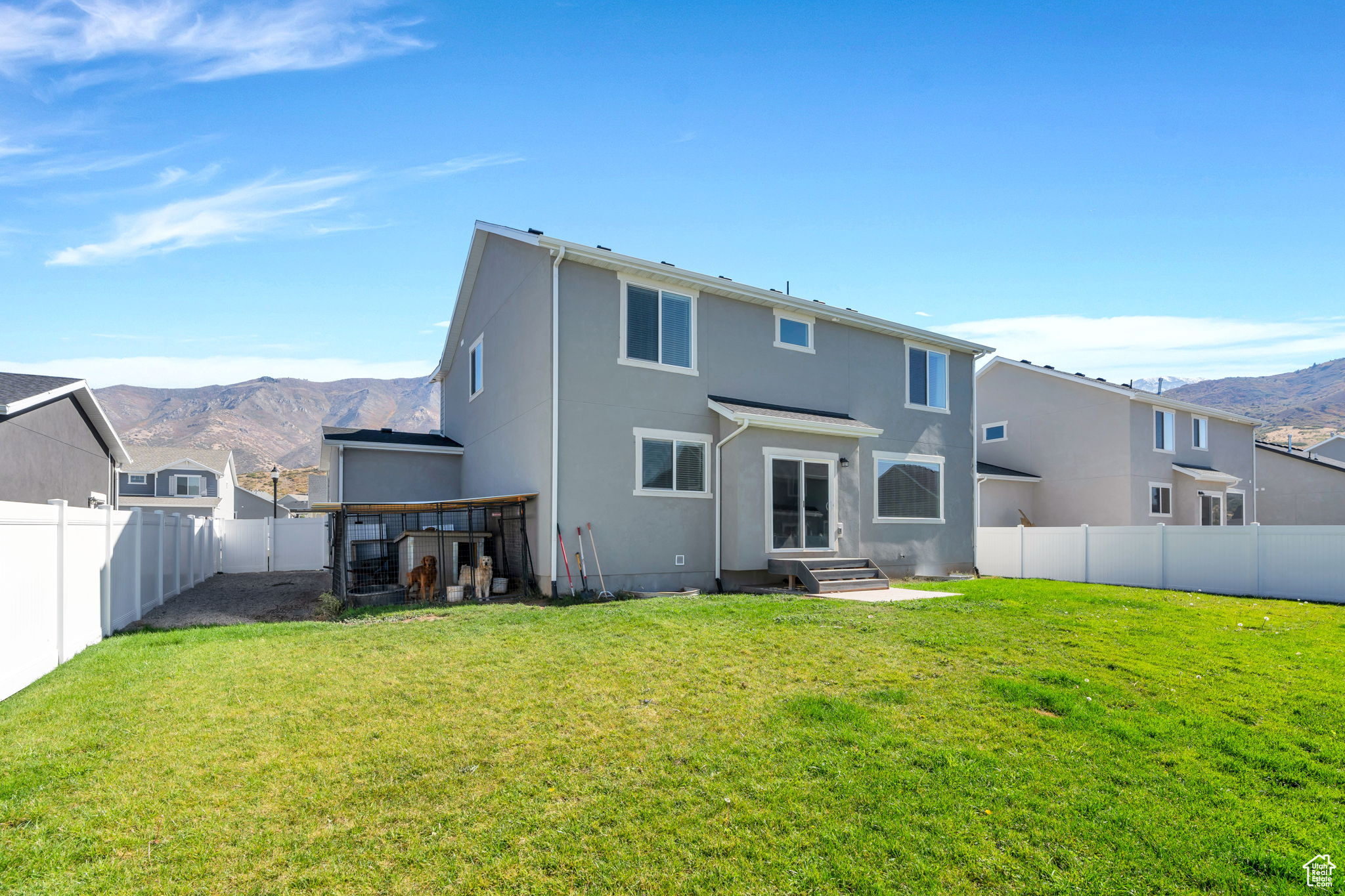 1304 S SAGEBRUSH DR
