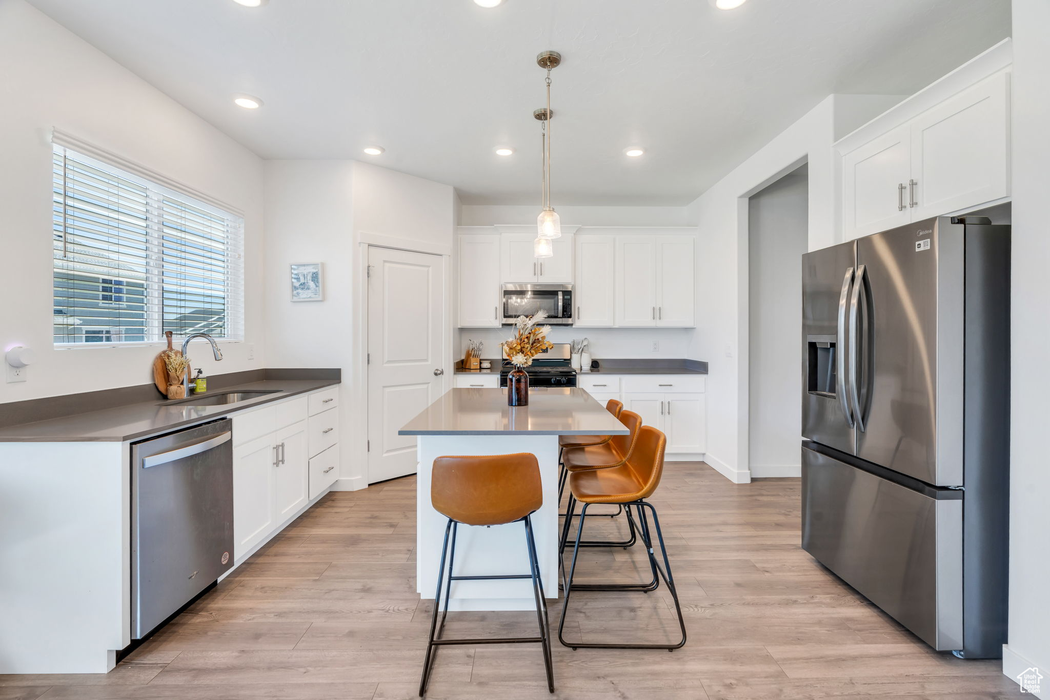 1304 S SAGEBRUSH DR