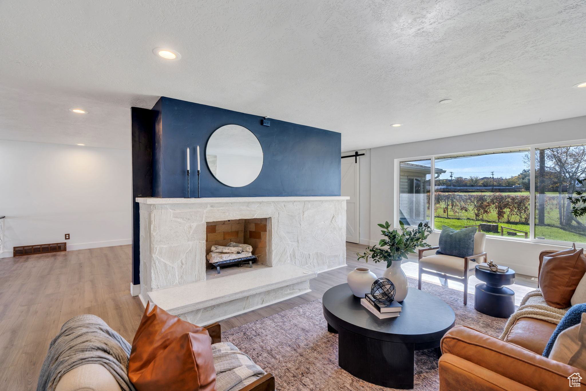 59 W PRINCETON DR