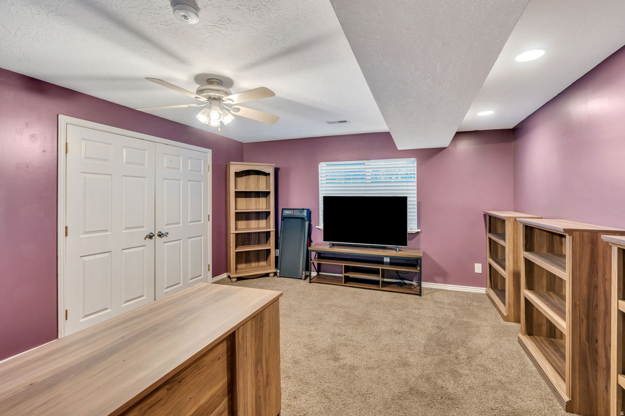 4056 W MULEY CT