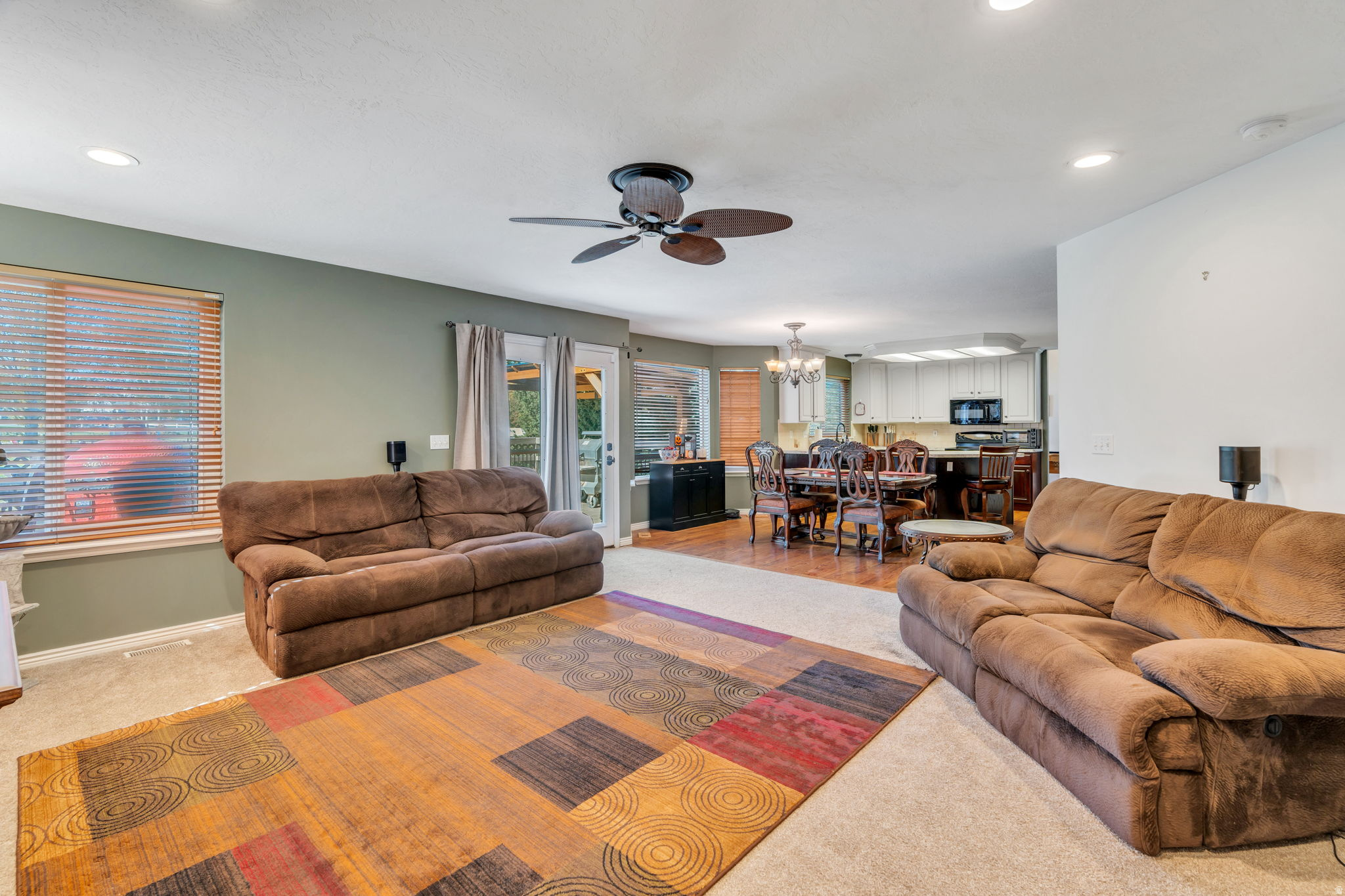 4056 W MULEY CT