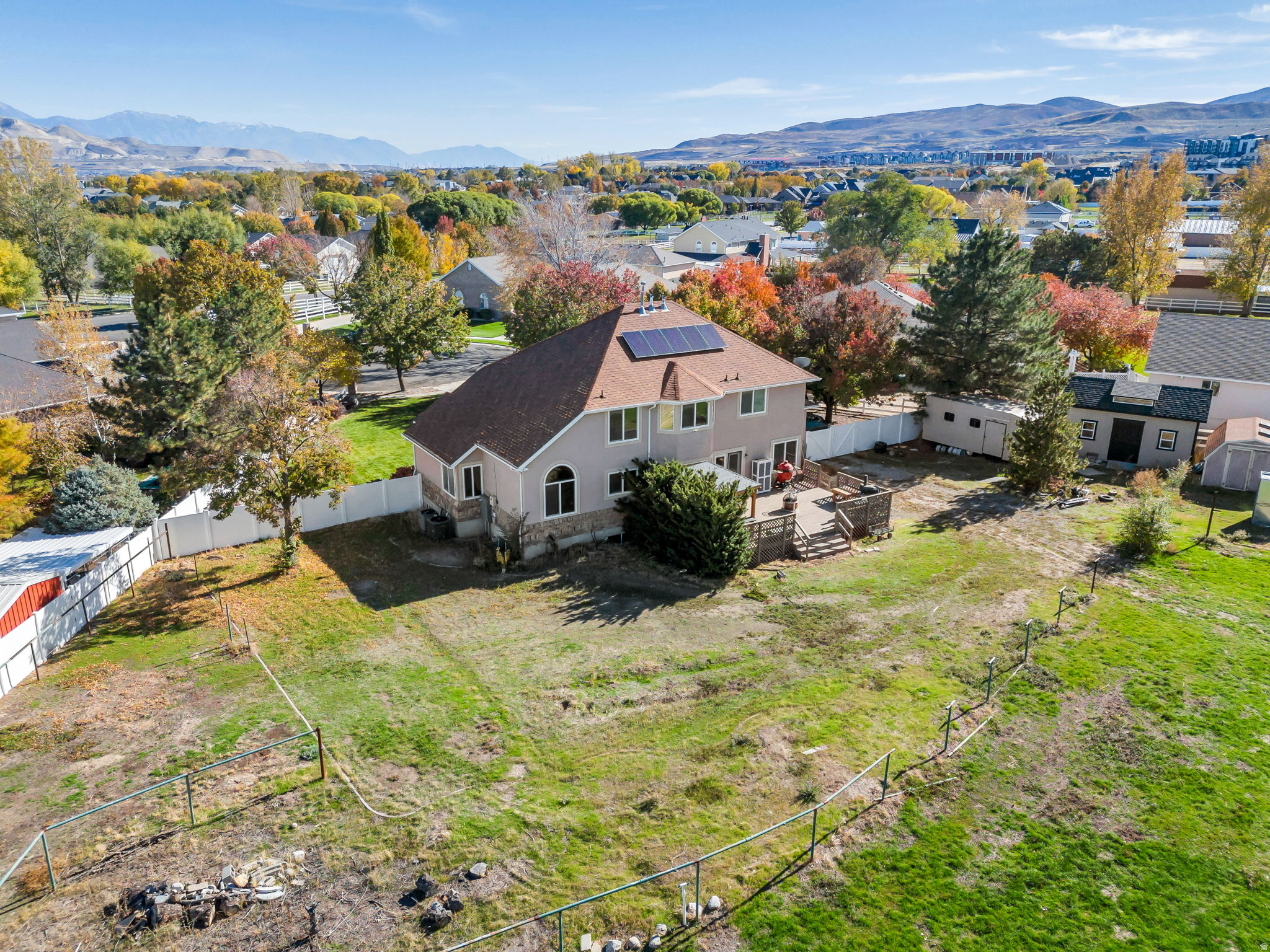 4056 W MULEY CT