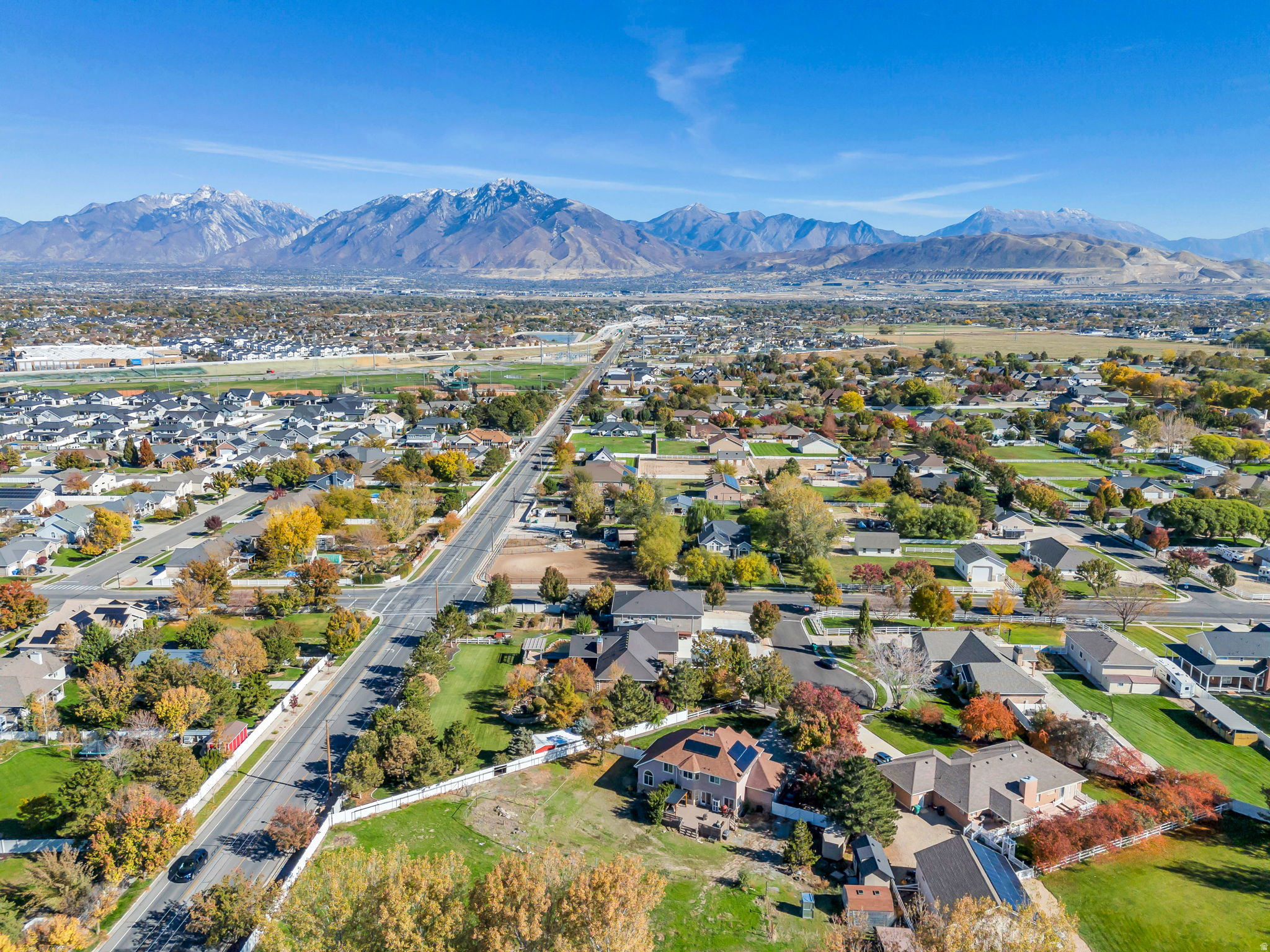 4056 W MULEY CT