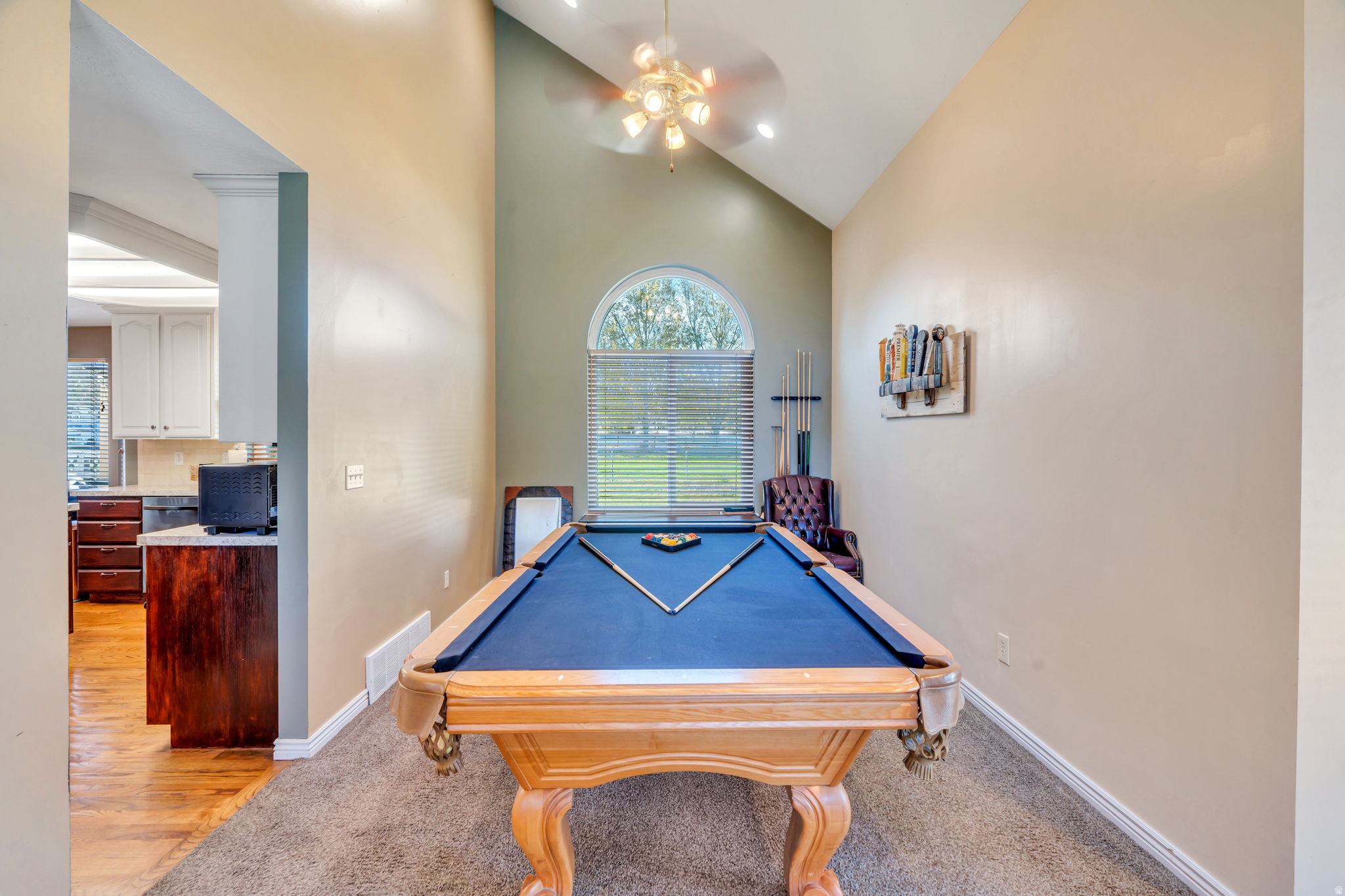 4056 W MULEY CT