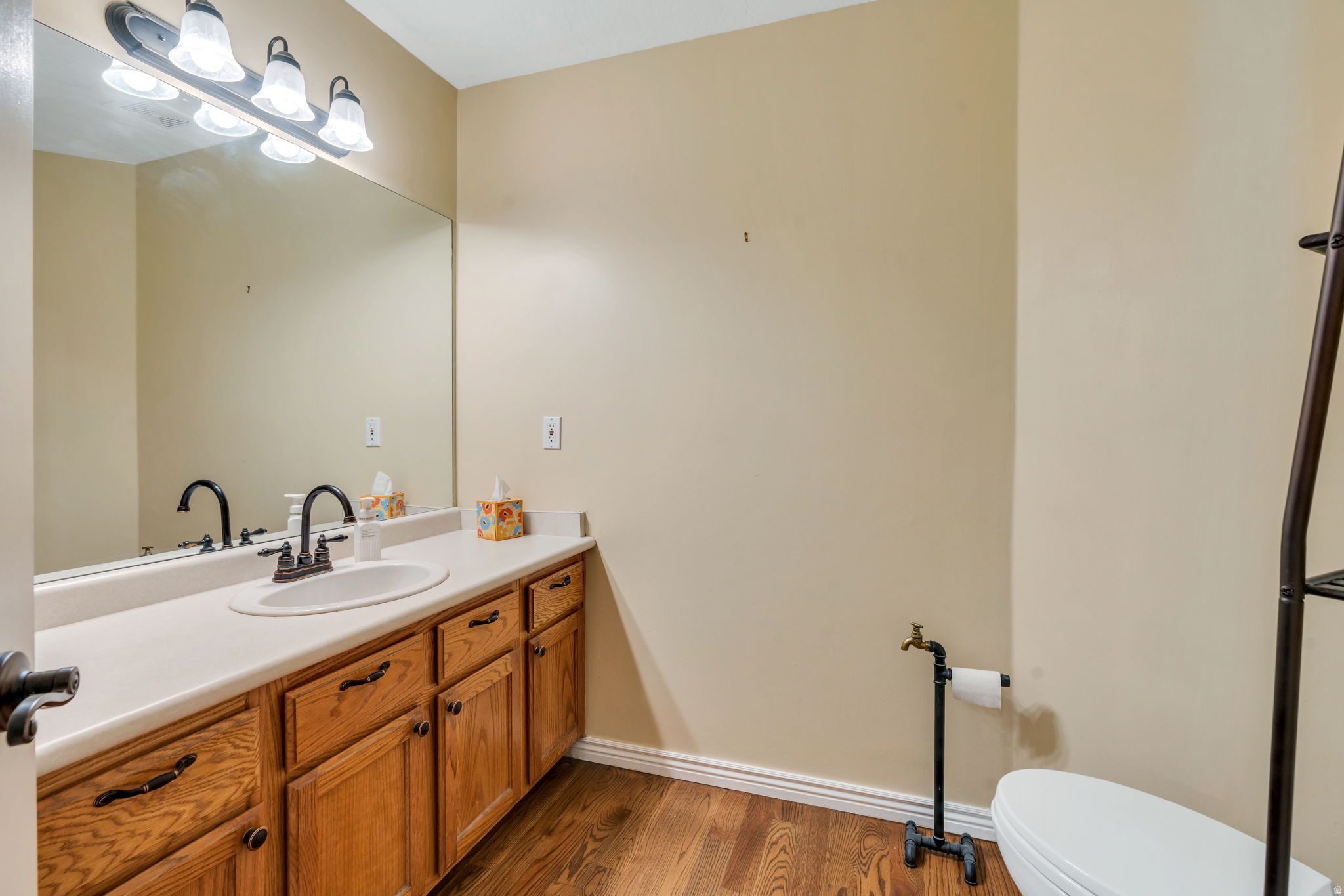 4056 W MULEY CT