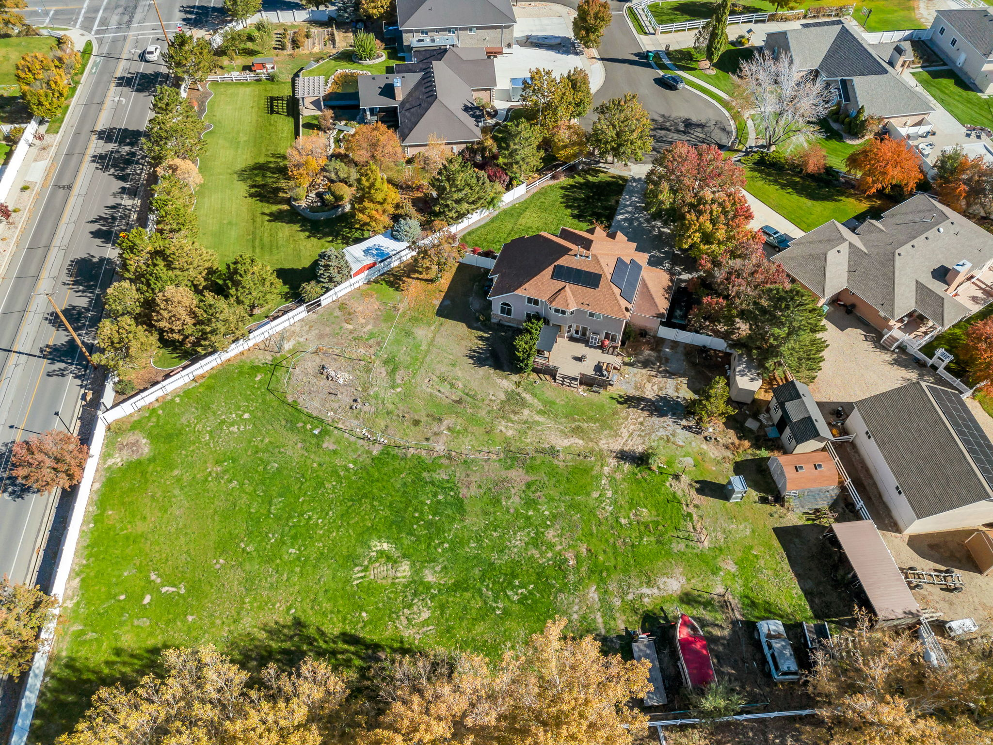 4056 W MULEY CT