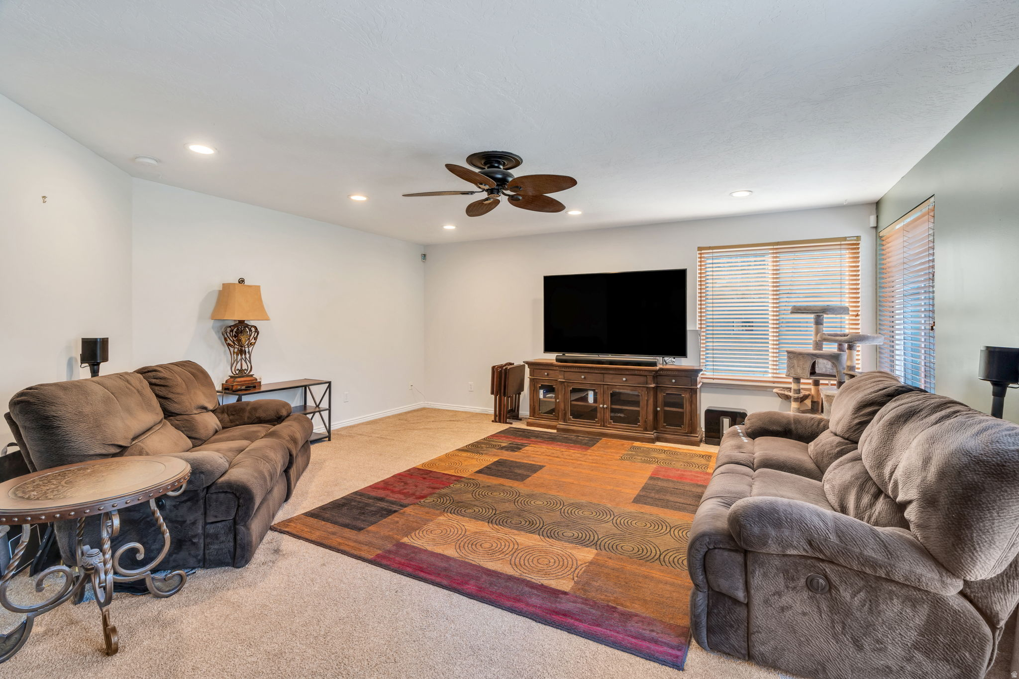 4056 W MULEY CT