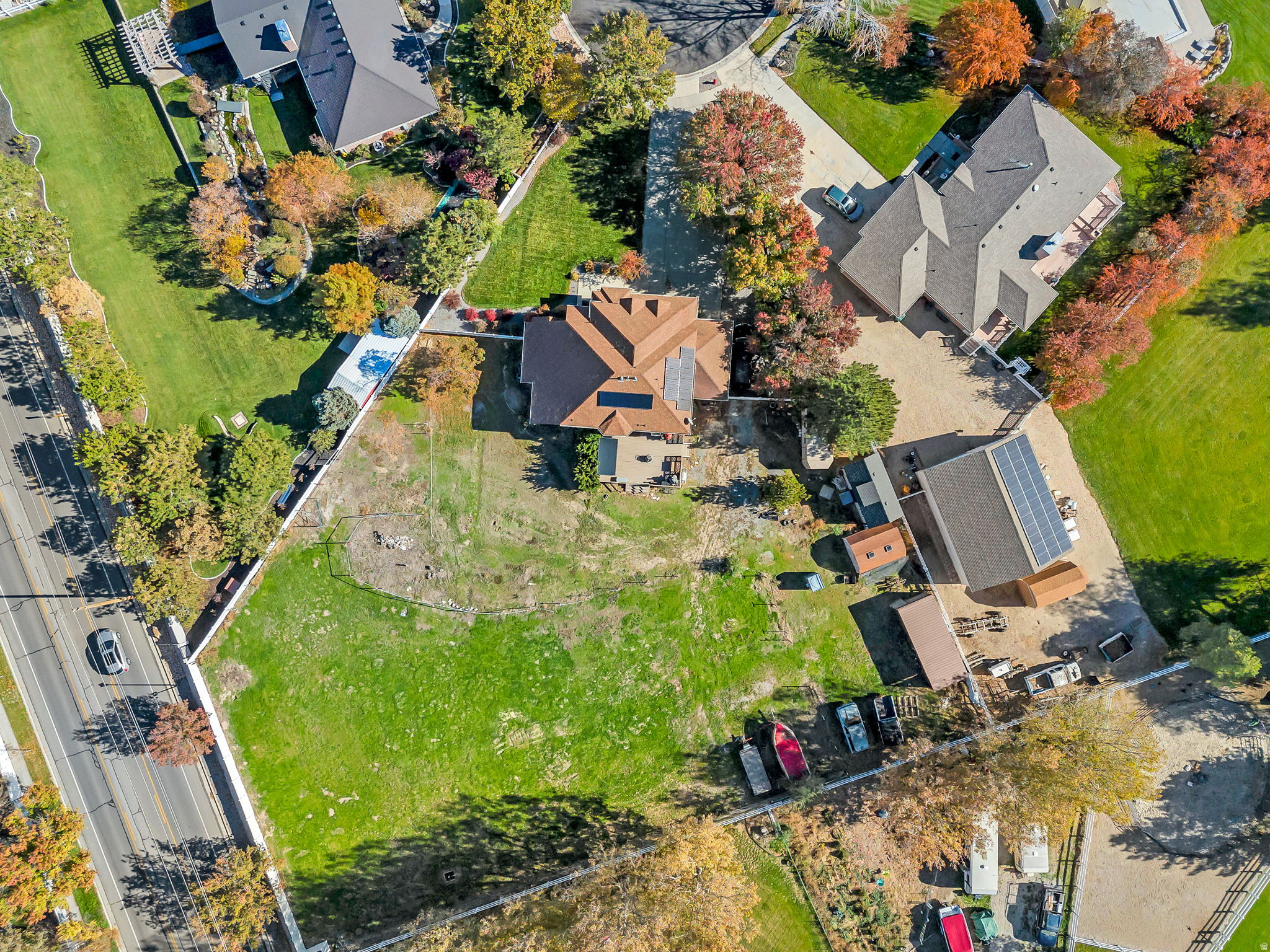4056 W MULEY CT