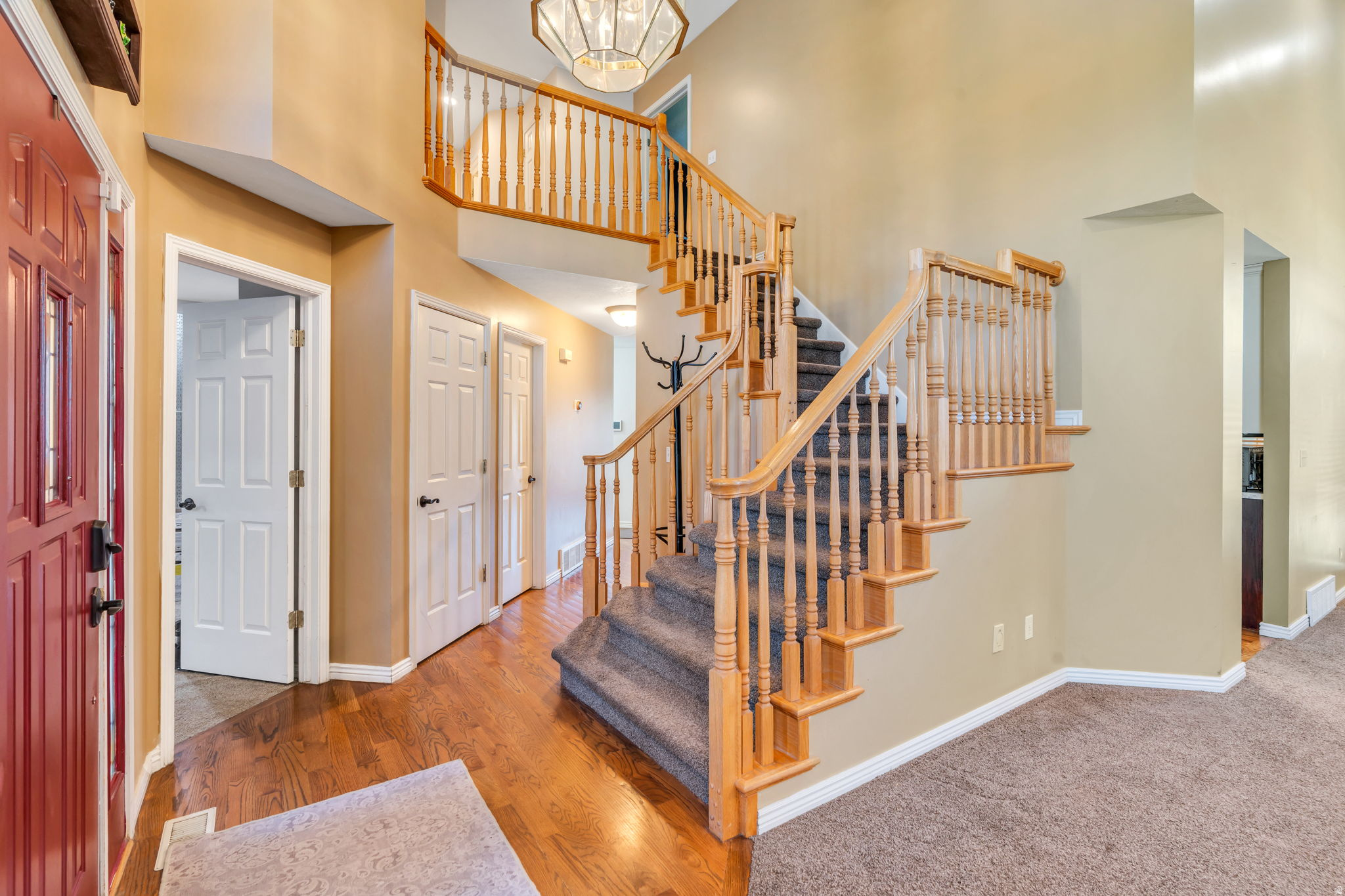 4056 W MULEY CT