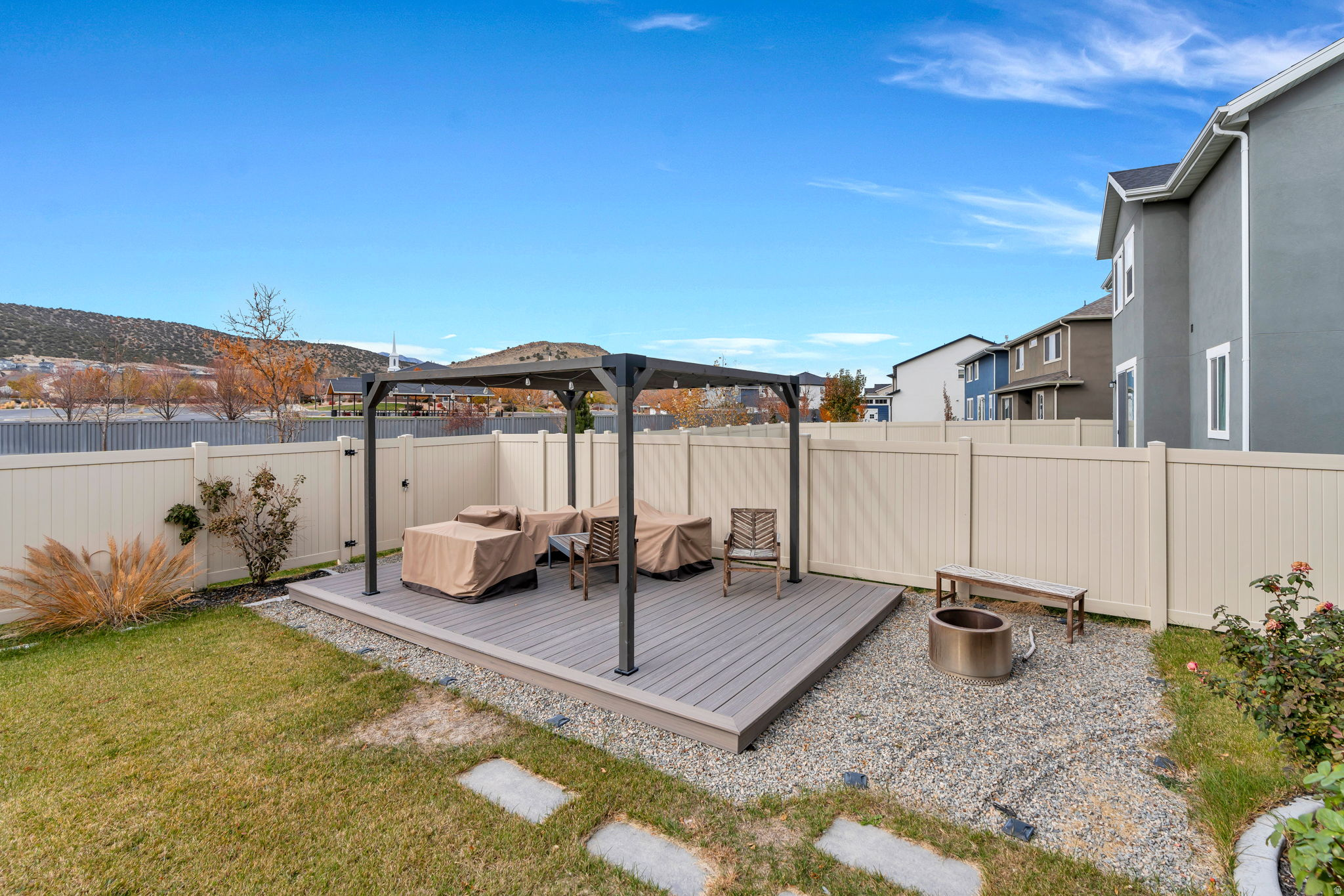 7233 N EVANS RANCH DR