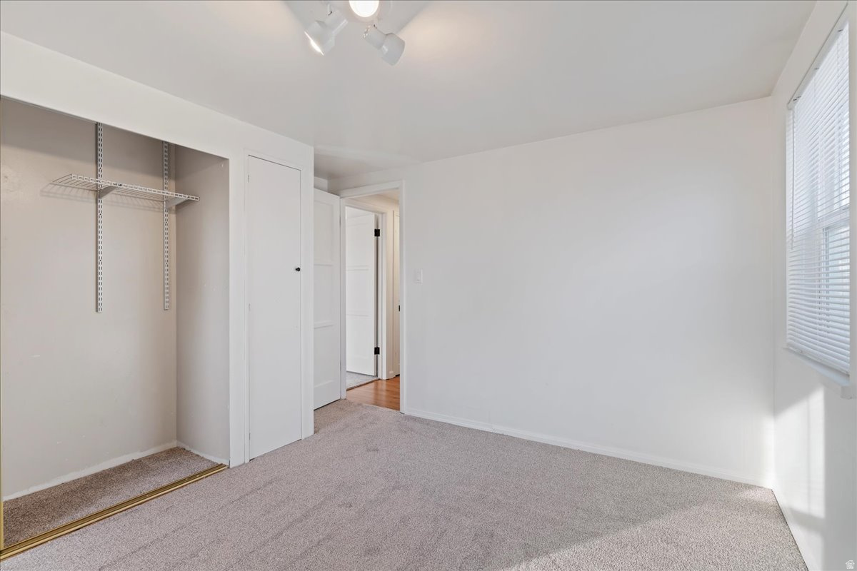 55 ROOSEVELT AVE