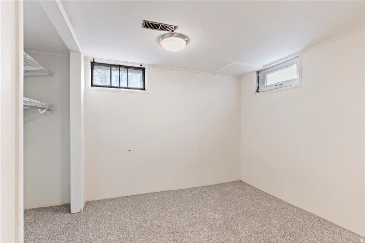 55 ROOSEVELT AVE