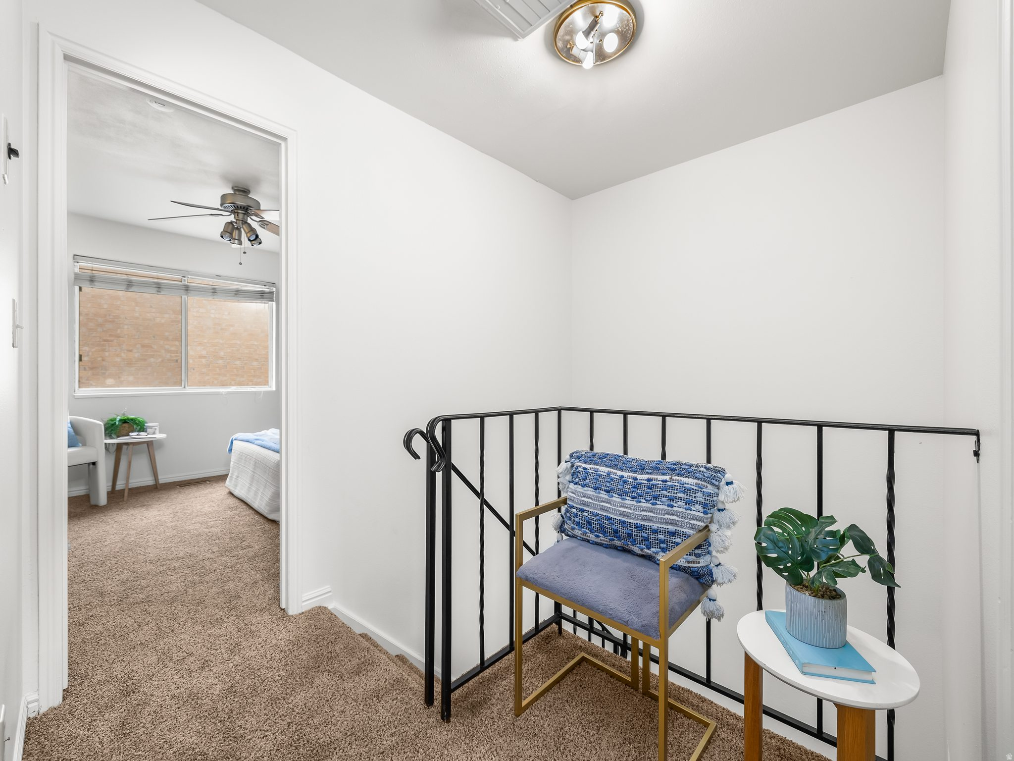 201 N GENEVA RD #3