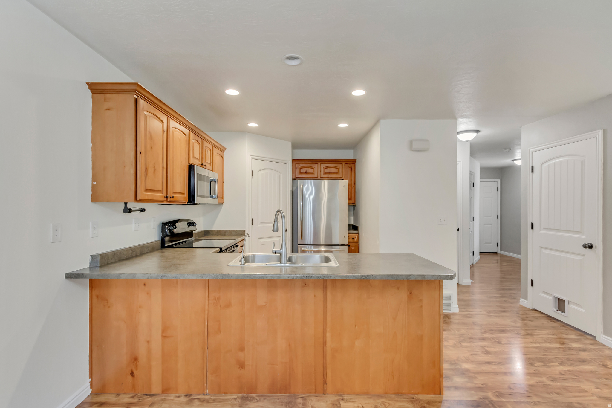 8121 N PLUM CIR