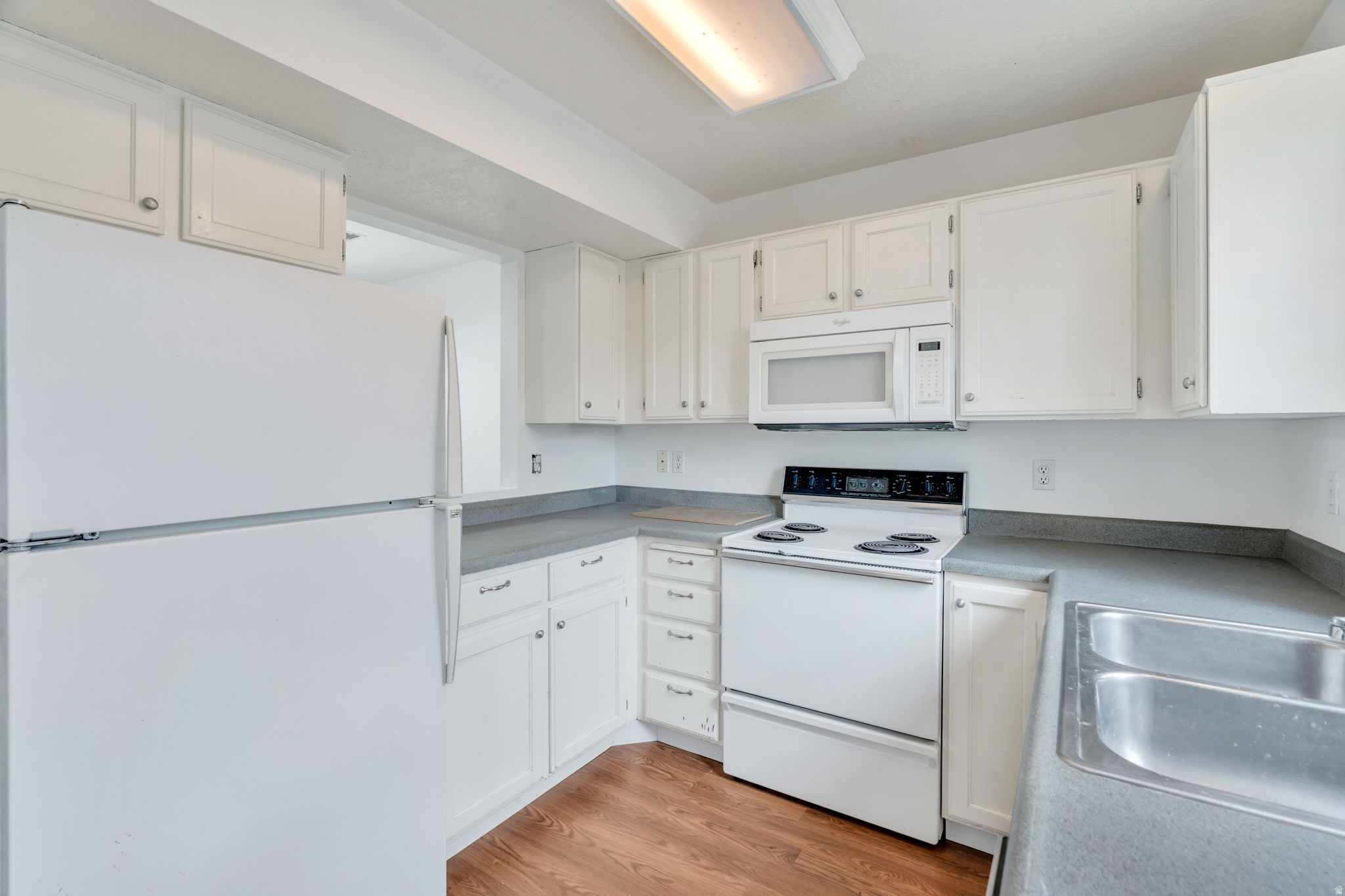 582 N 2310 W #582