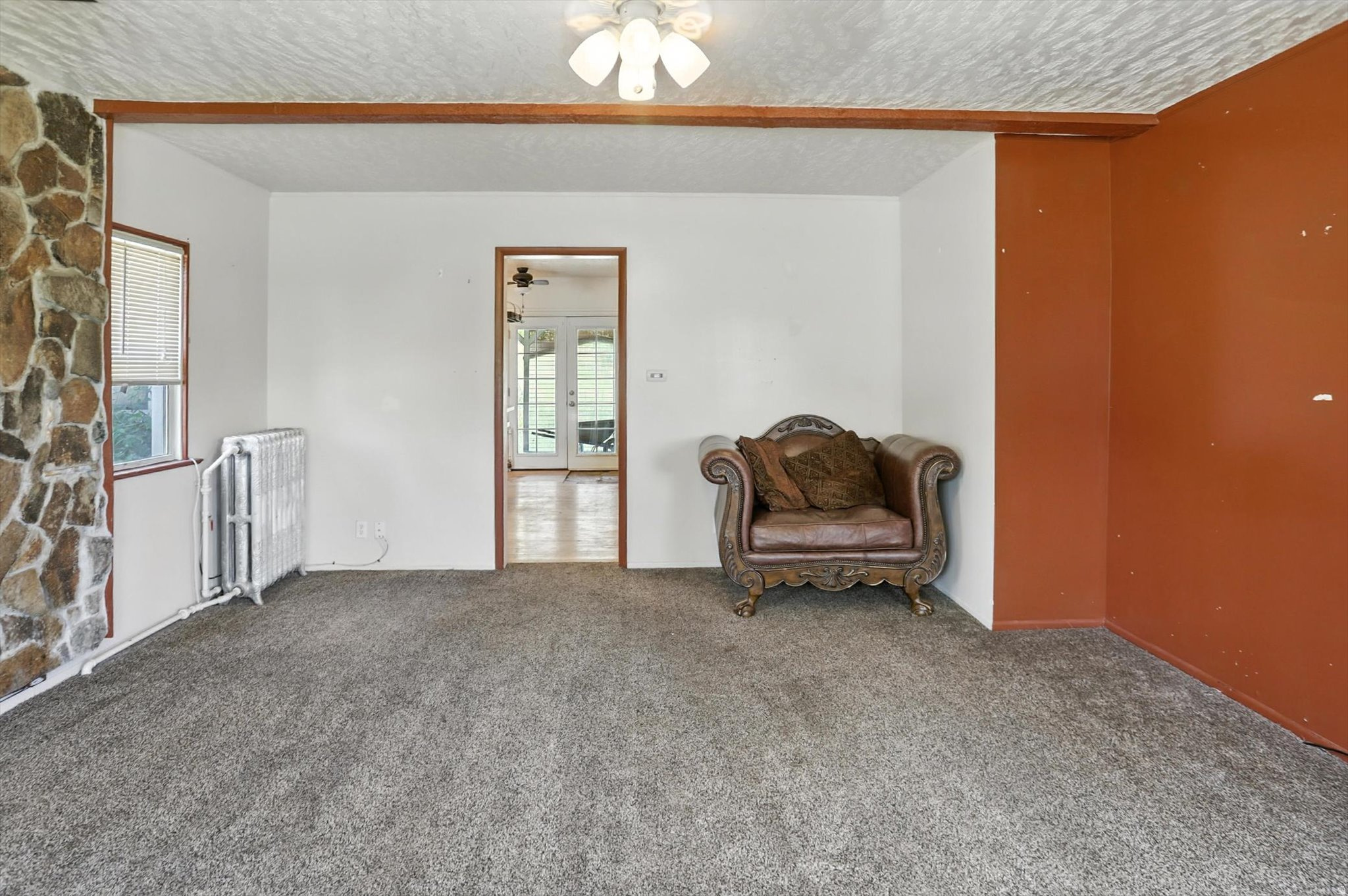 1734 N FRUITLAND DR
