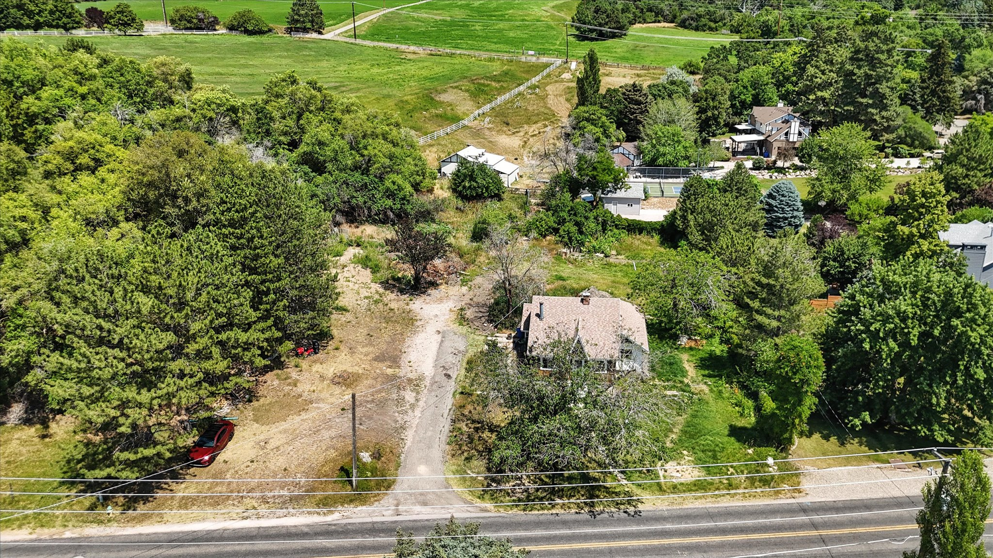 1734 N FRUITLAND DR