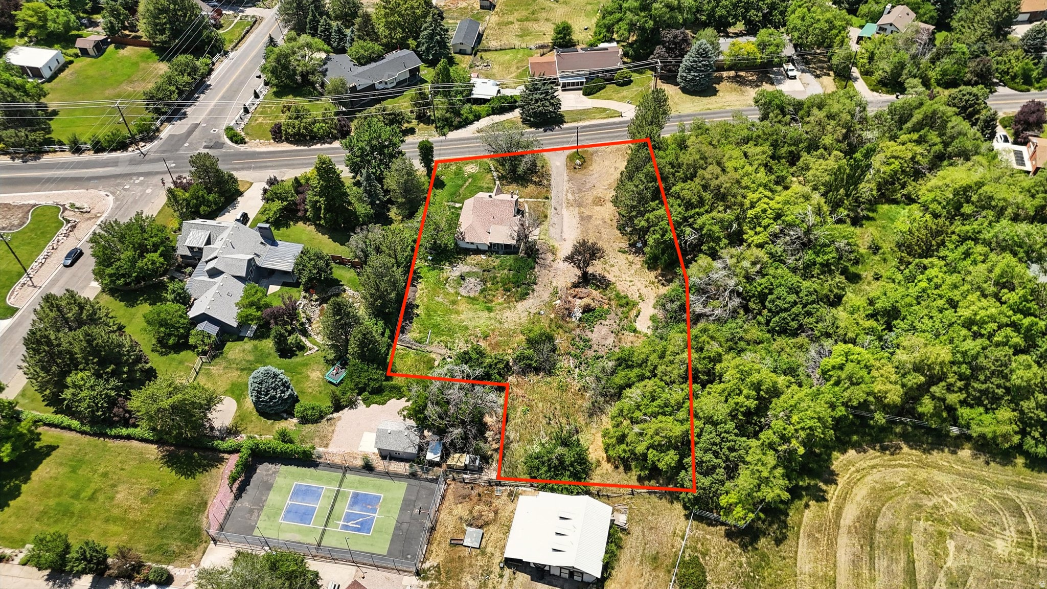1734 N FRUITLAND DR