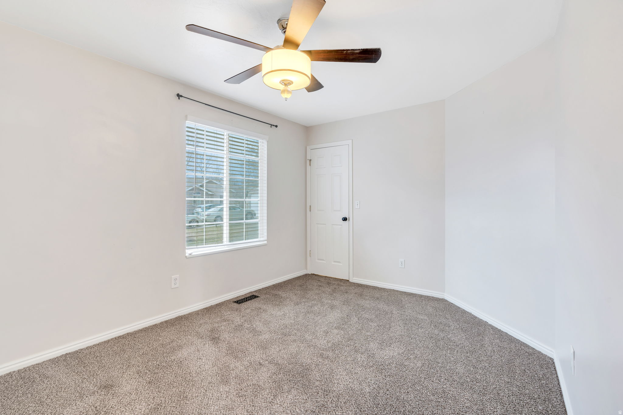 4354 W GOLF CIR