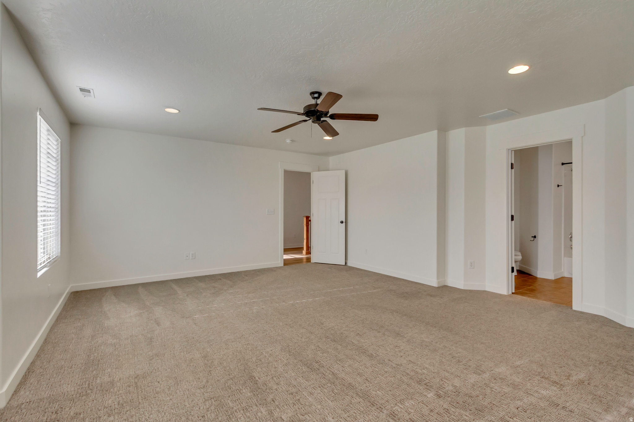 4095 E OAKLAND HILLS DR
