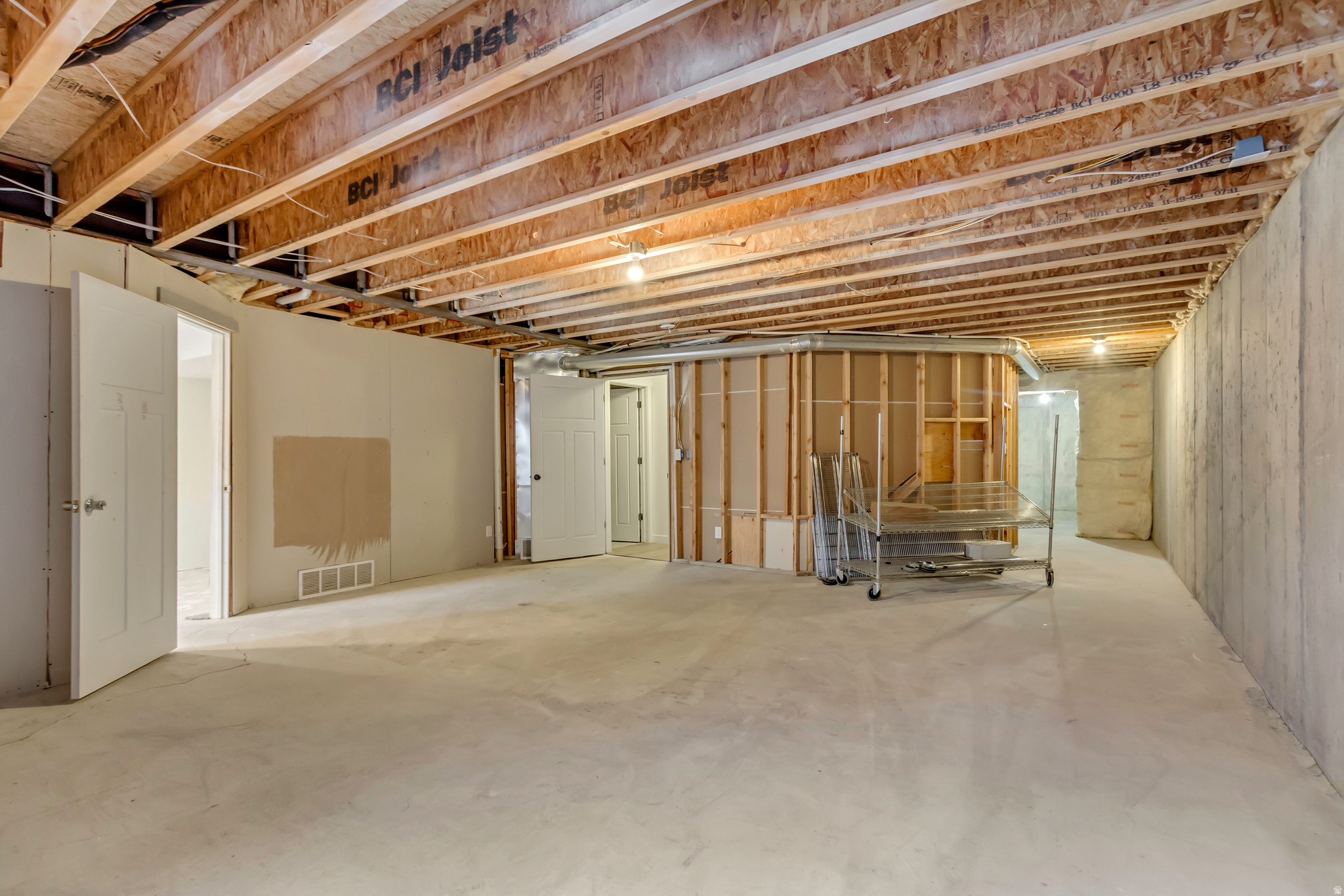 4095 E OAKLAND HILLS DR