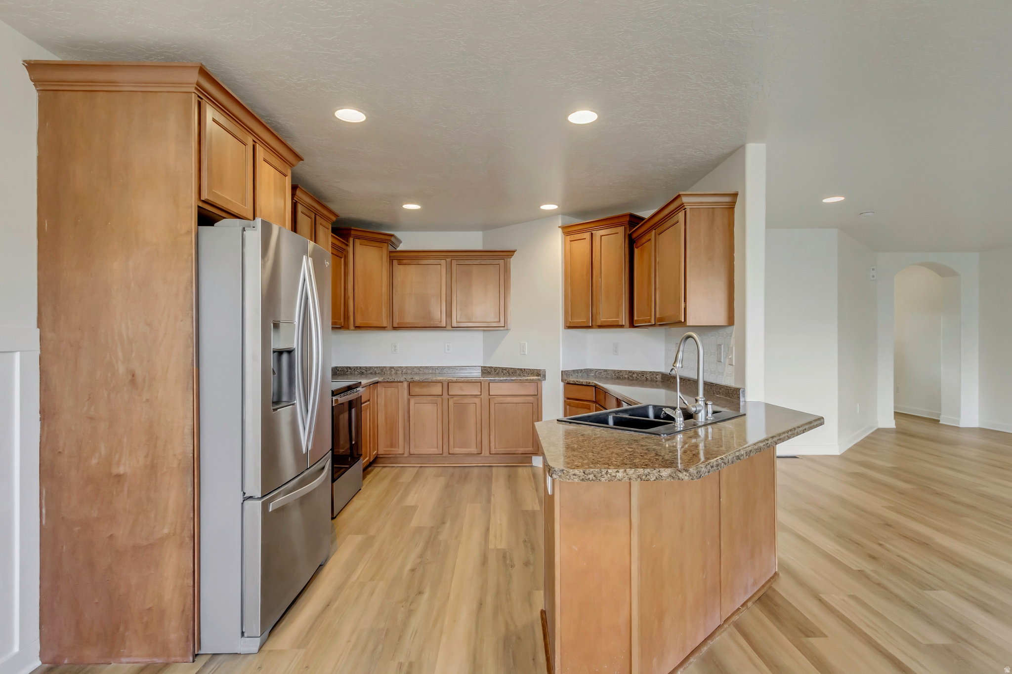 4095 E OAKLAND HILLS DR