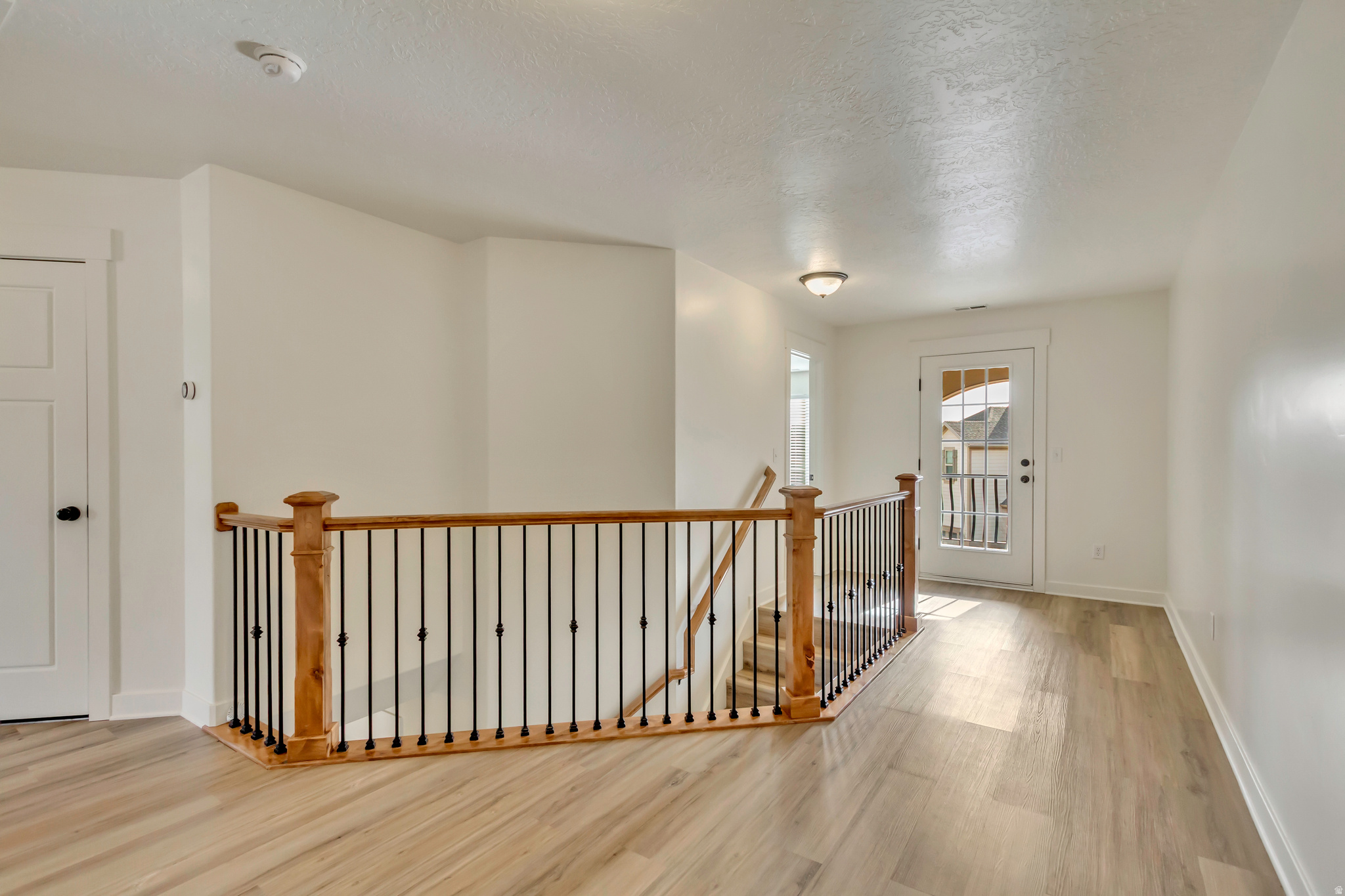 4095 E OAKLAND HILLS DR