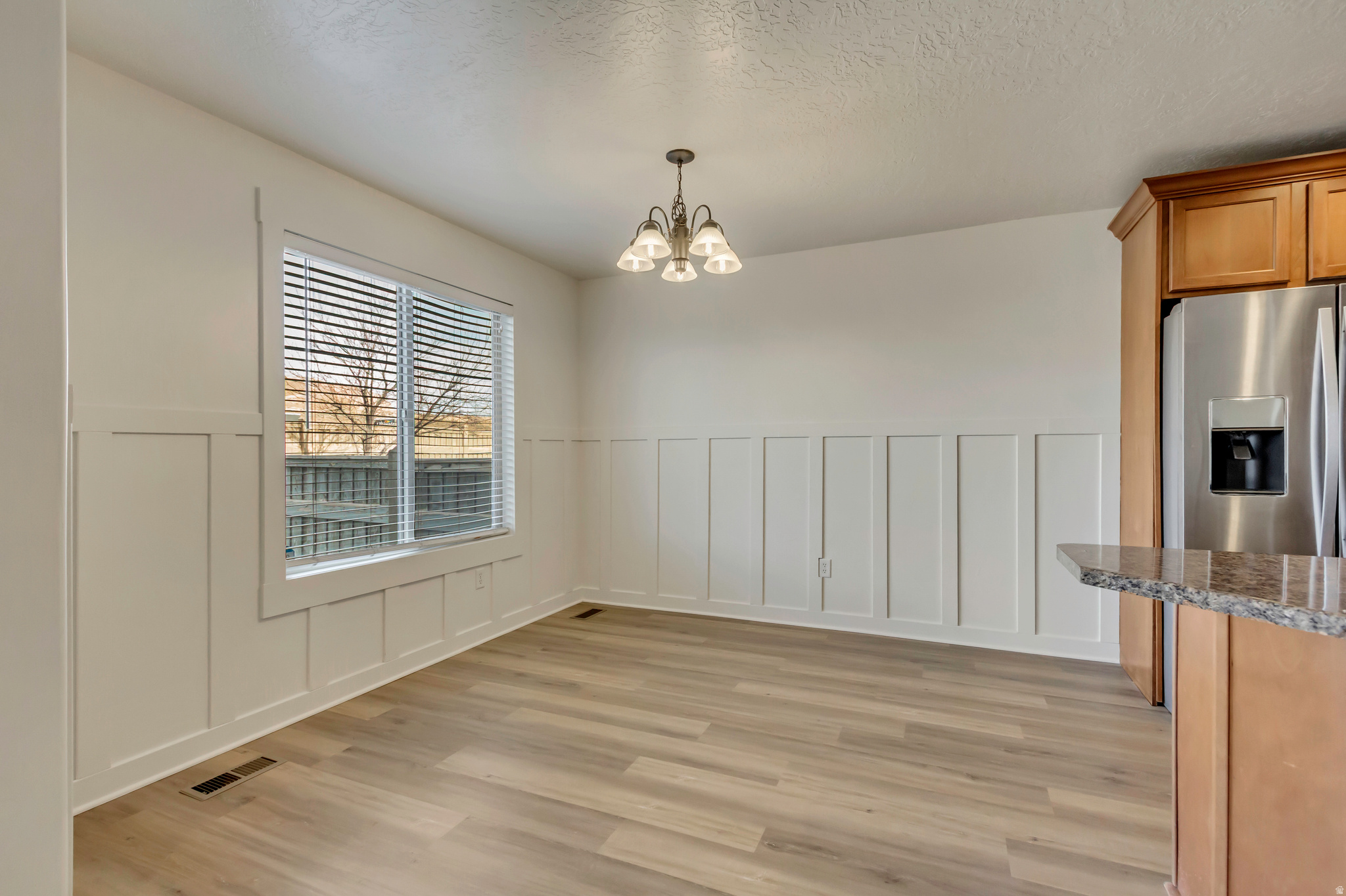 4095 E OAKLAND HILLS DR