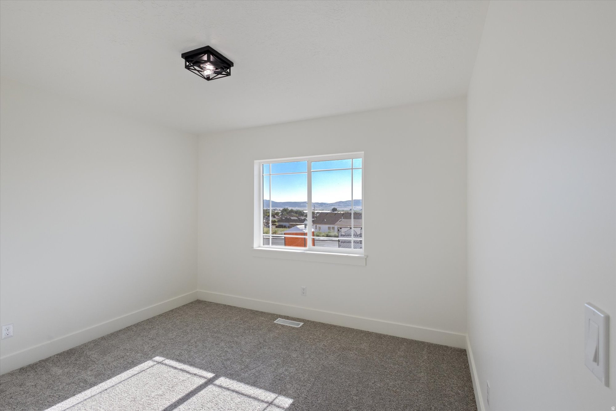 1536 N 300 E #49