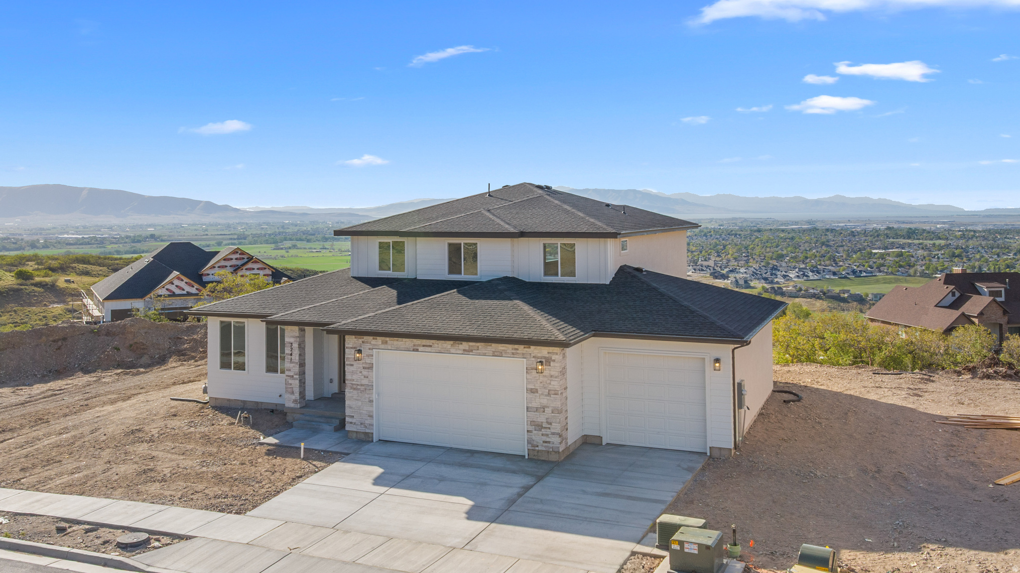 3241 E 2720 HAMI #32