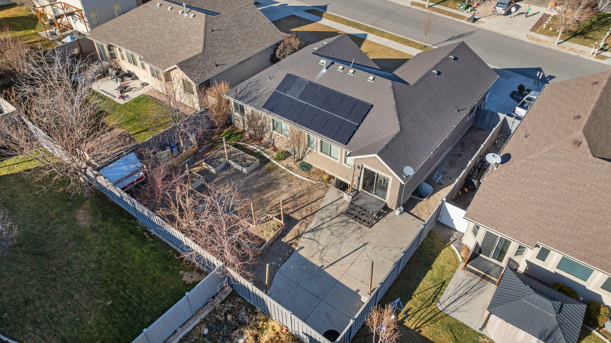 4096 E MOHICAN DR