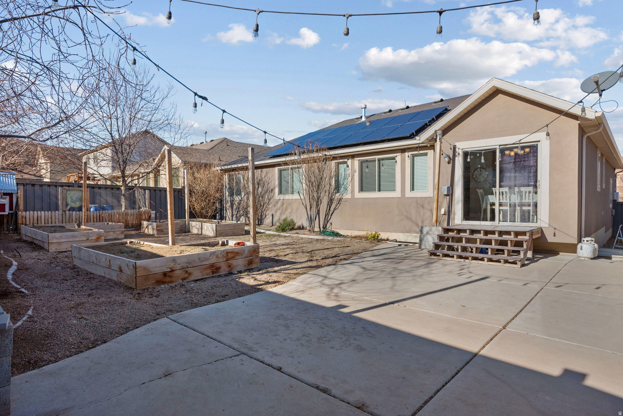 4096 E MOHICAN DR