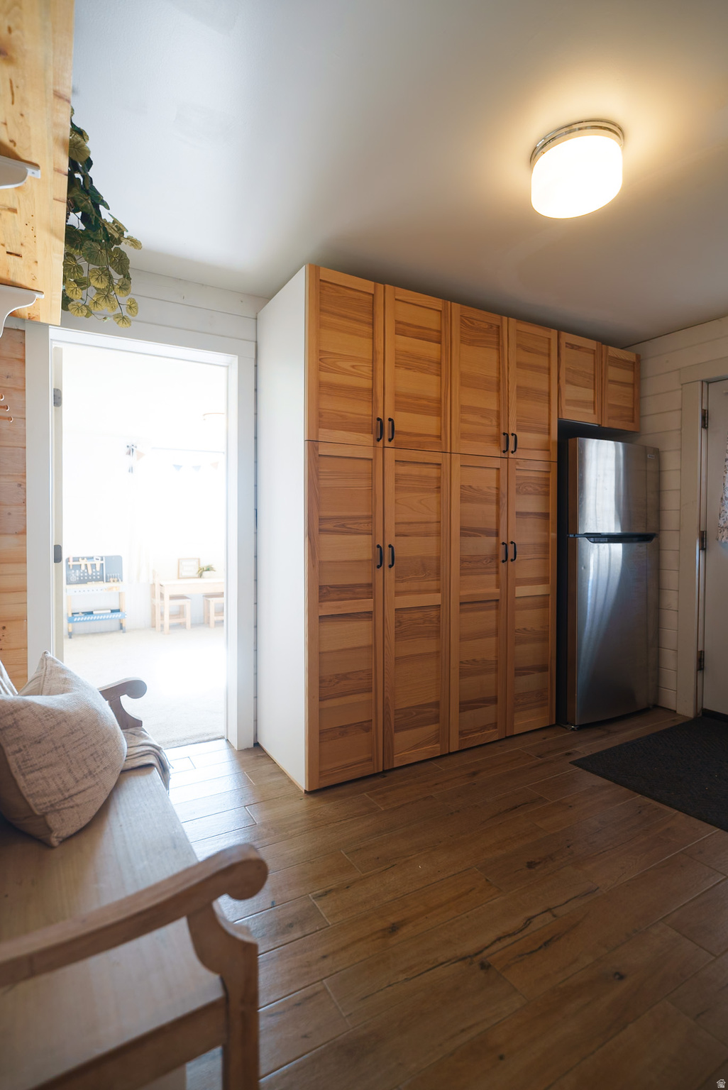 1003 W MAIN