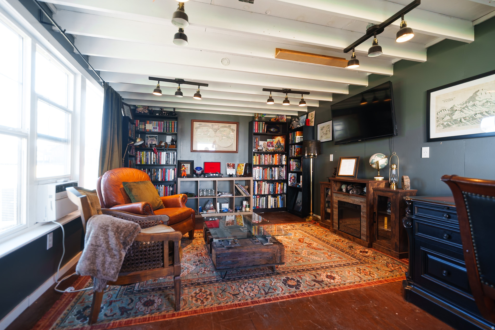 1003 W MAIN