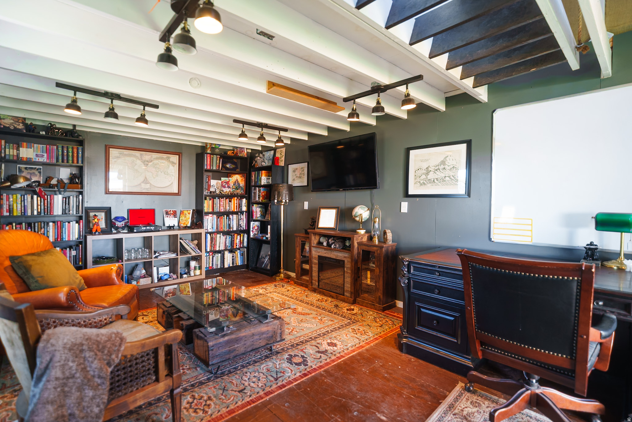 1003 W MAIN