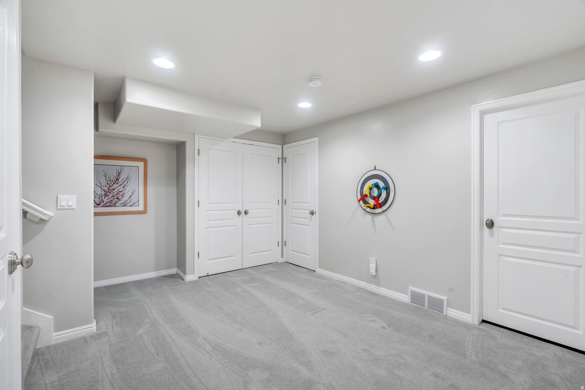 256 E BACKHAND LN