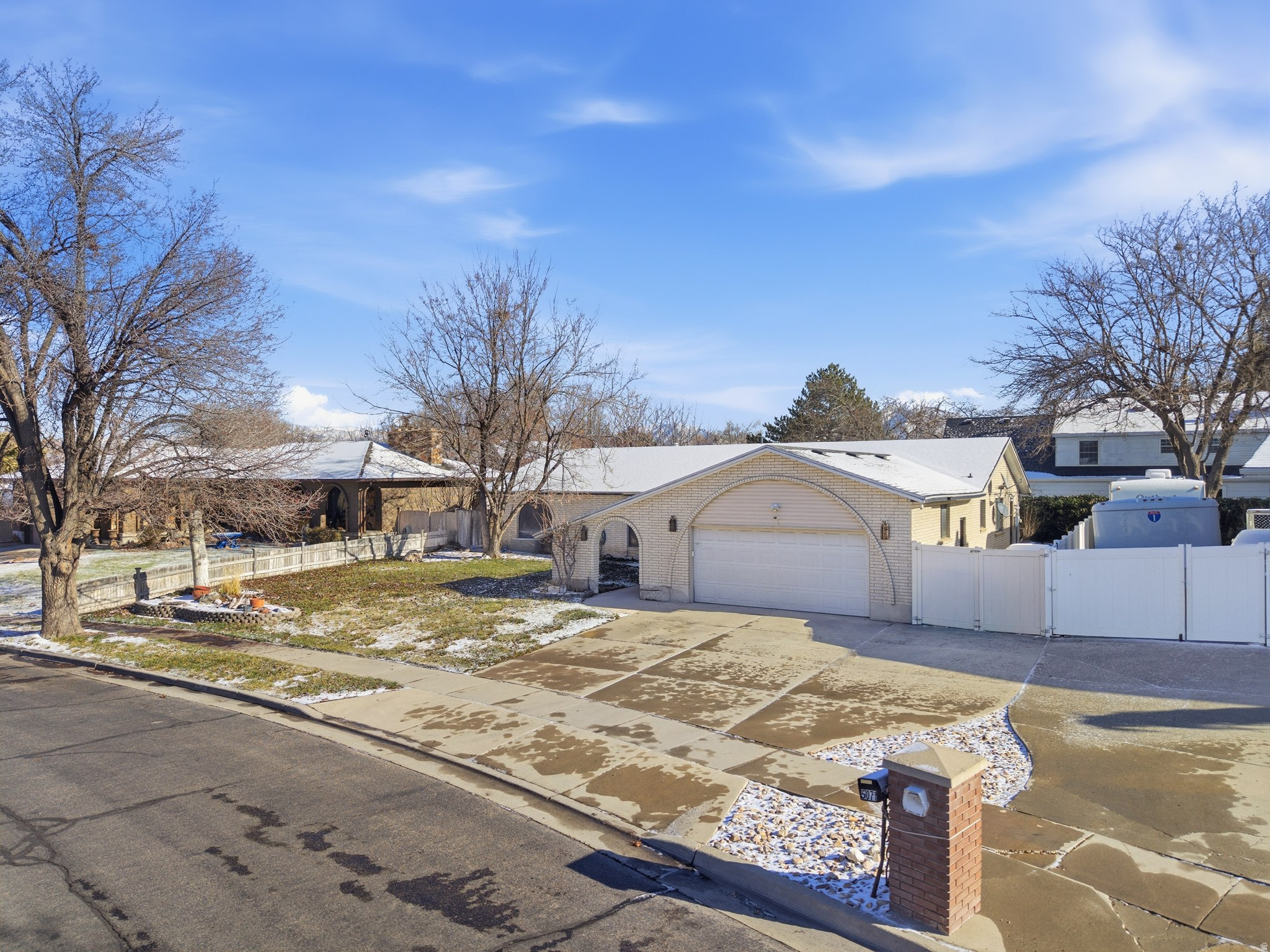 5071 S CLOVER CREST DR