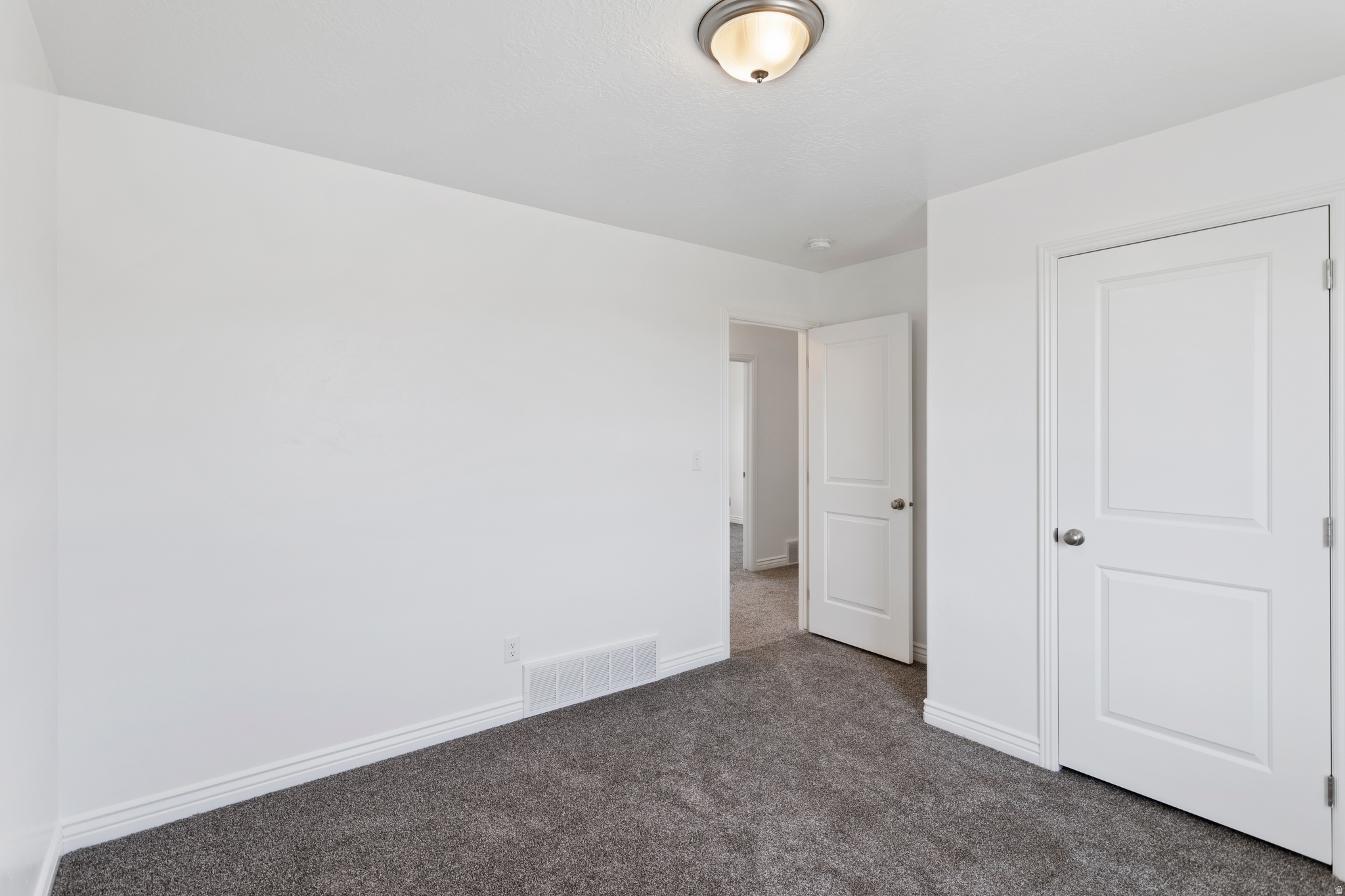 3864 S WOODLAND AVE #304