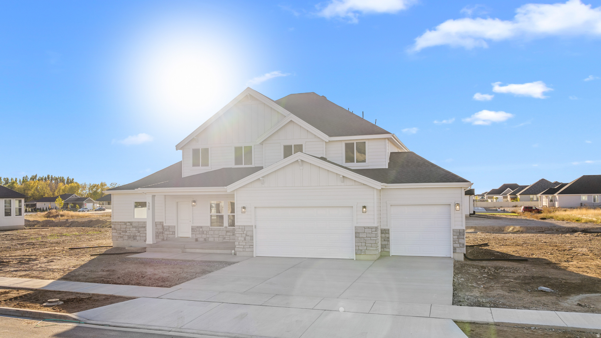 2351 E 390 N #06